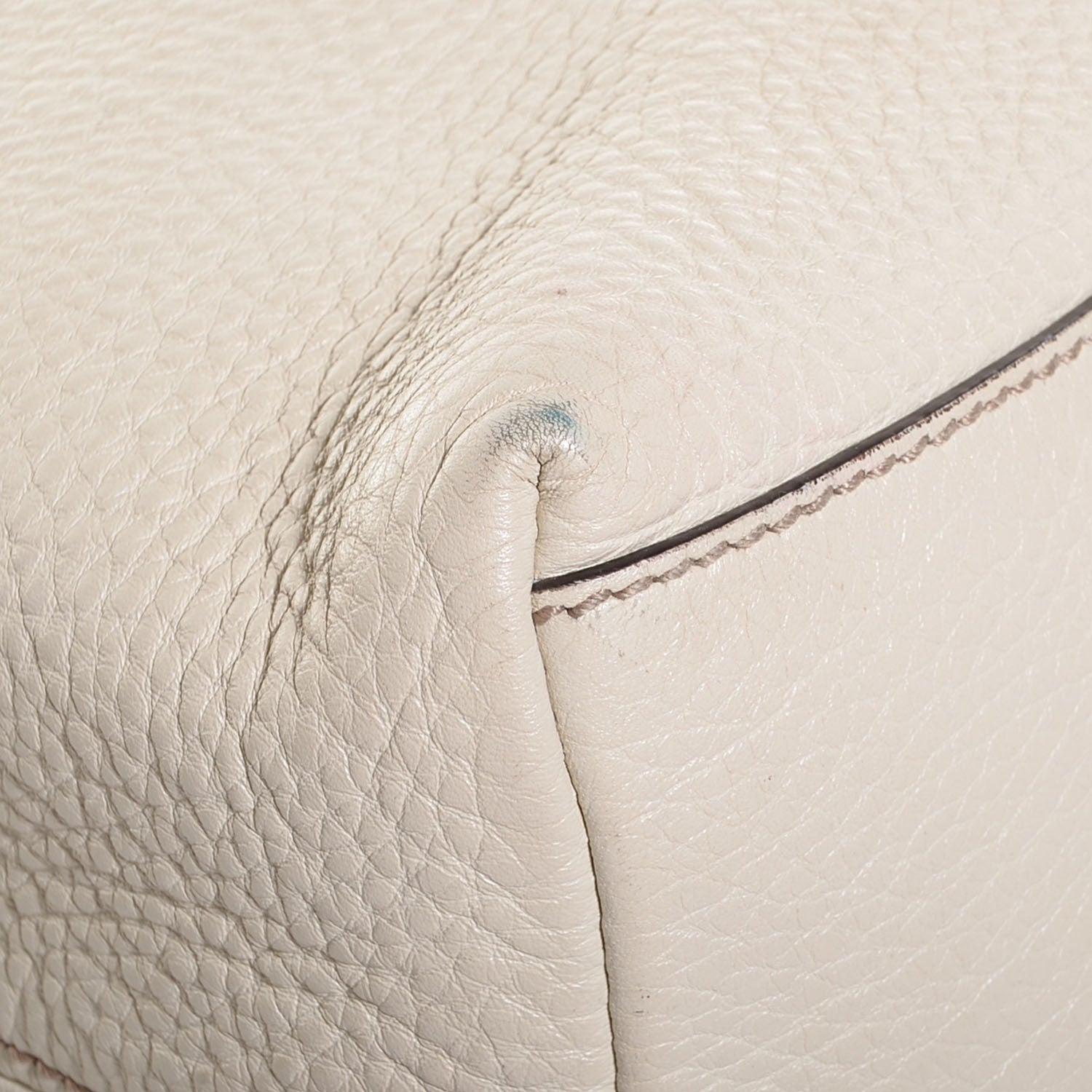 Gucci Pebbled Calfskin Medium Soho Chain Shoulder Bag Off White 5 of 8