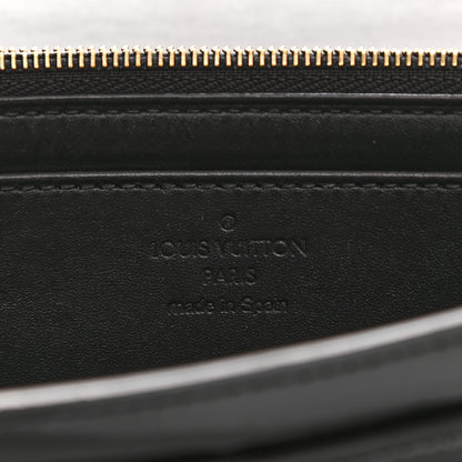 Louis Vuitton Patent Louise Clutch Black 6 of 6