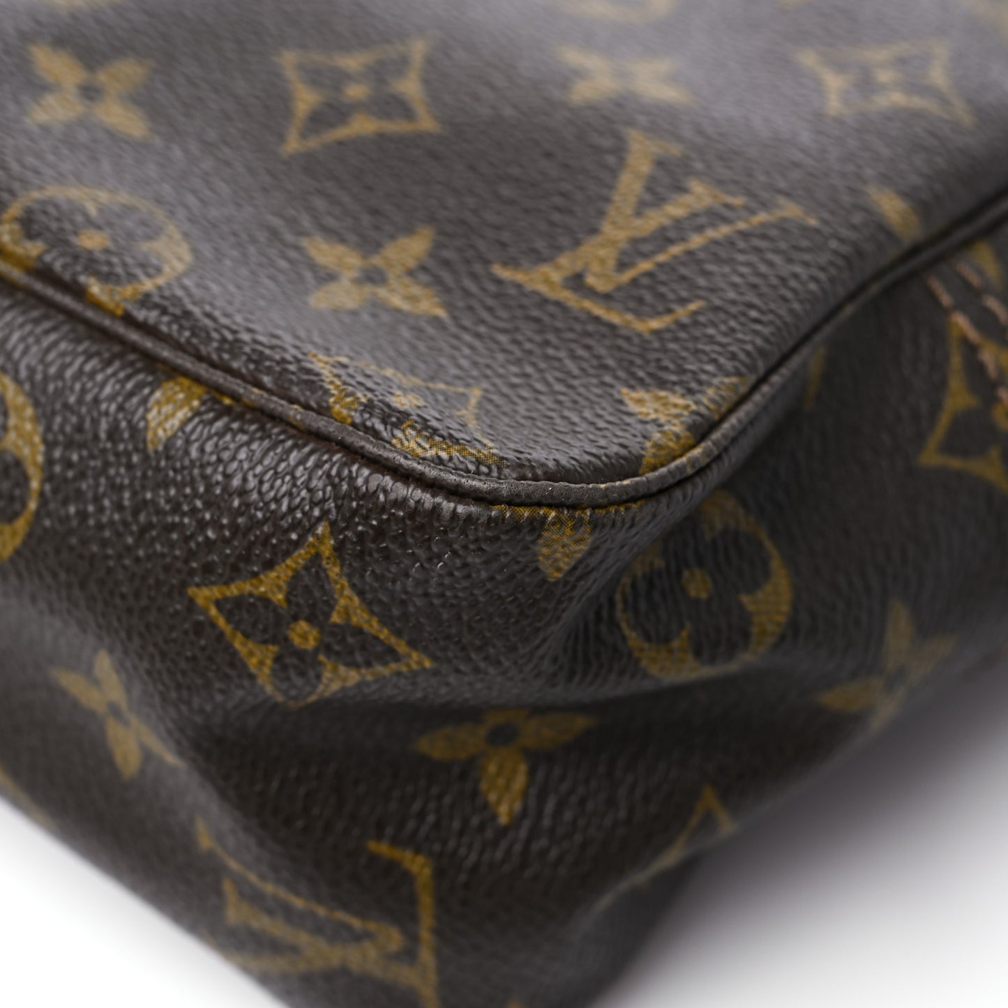Monogram Trousse Toilette 28