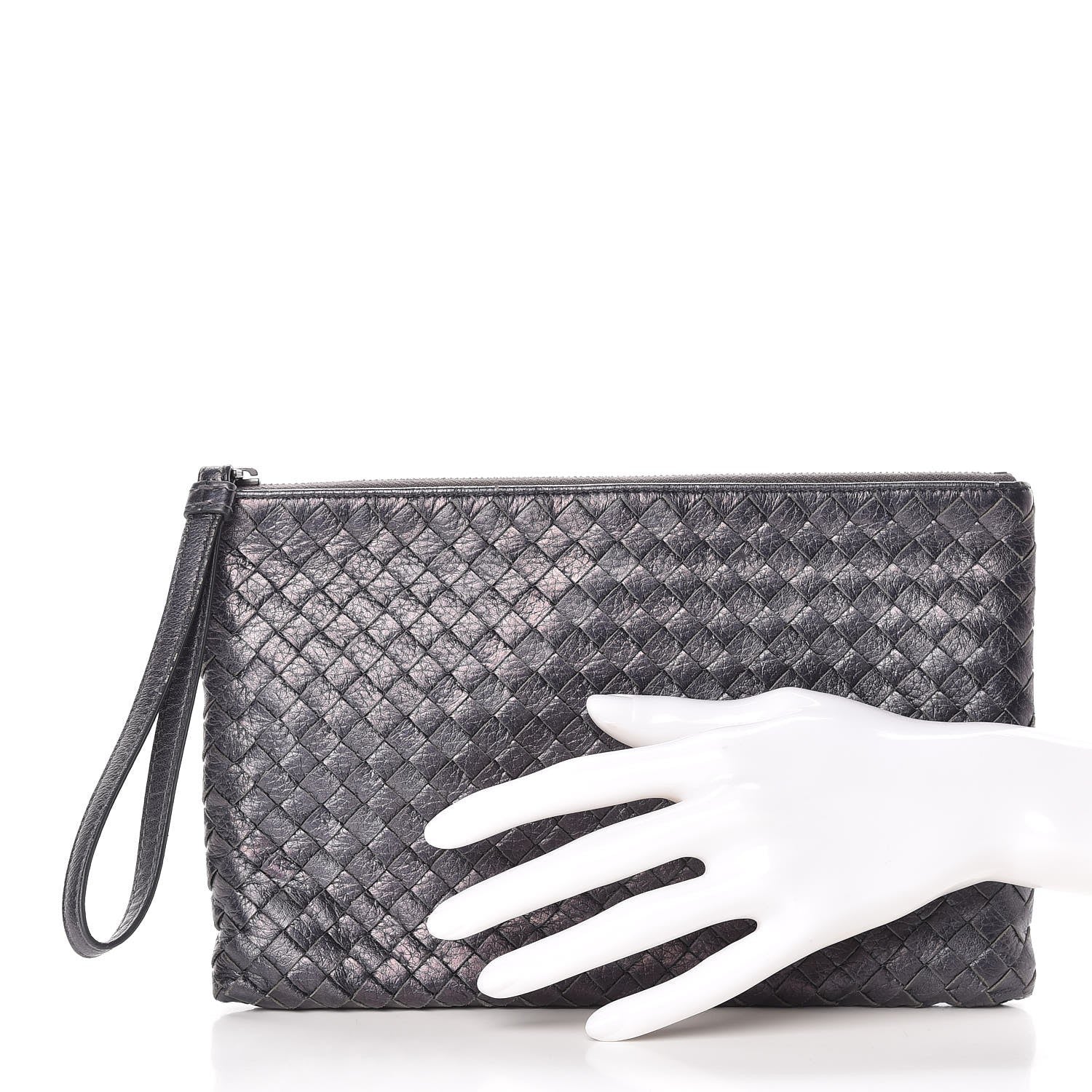 Bottega Veneta Vitello Intrecciato Pouch Argento Ossidato 2 of 11