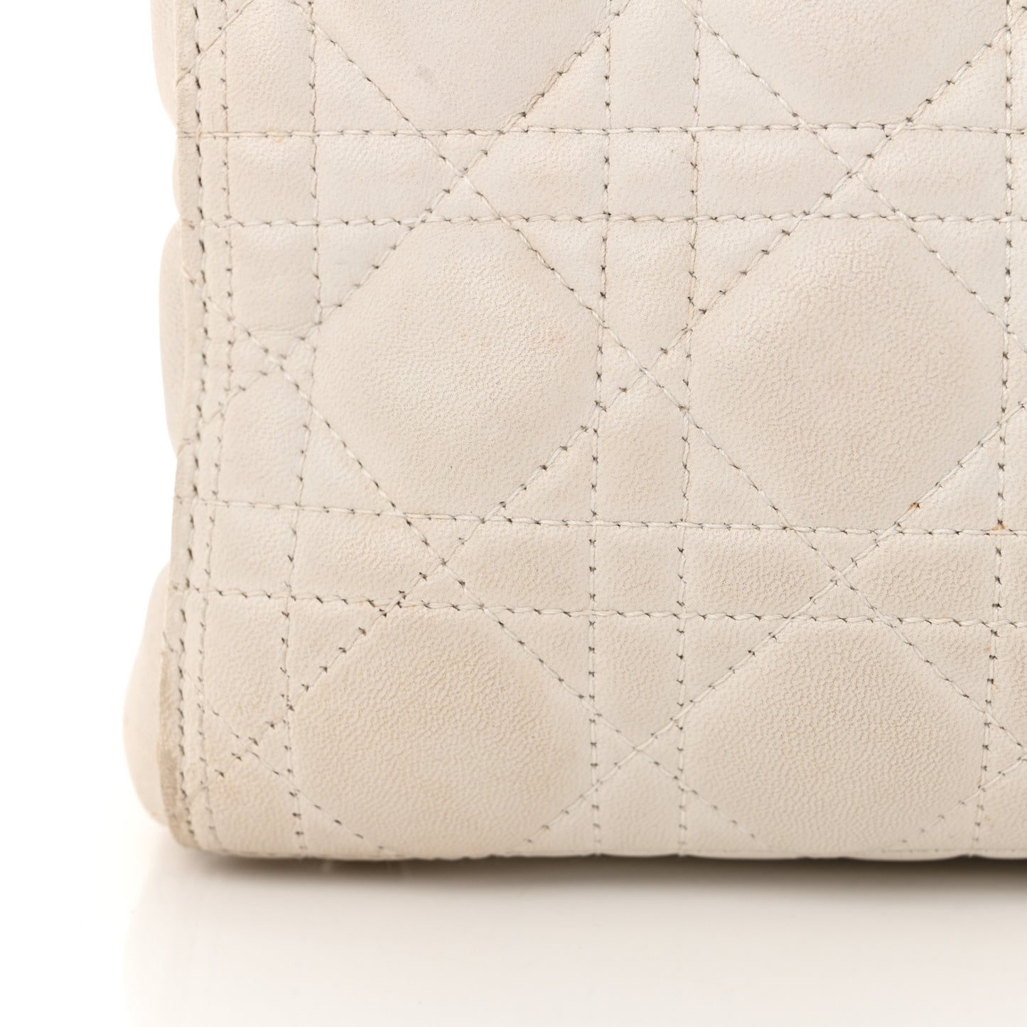 Lambskin Cannage Large Lady Dior White