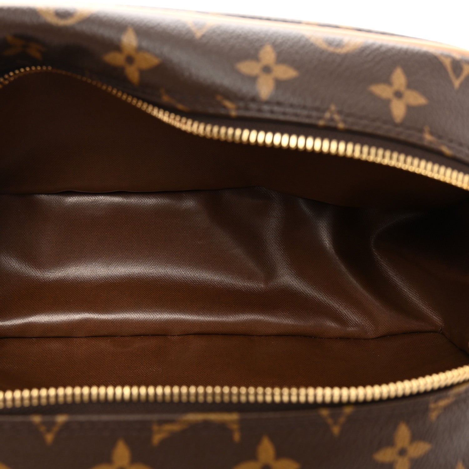 Louis Vuitton Monogram Toiletry Bag 25 5 of 6