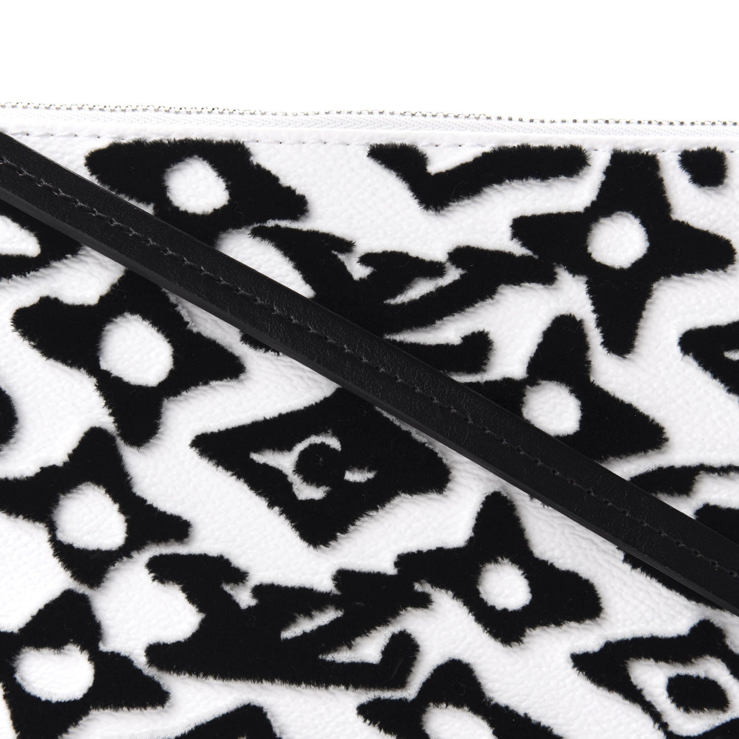 Louis Vuitton X UF Tufted Monogram Pochette Accessories White Black 10 of 11