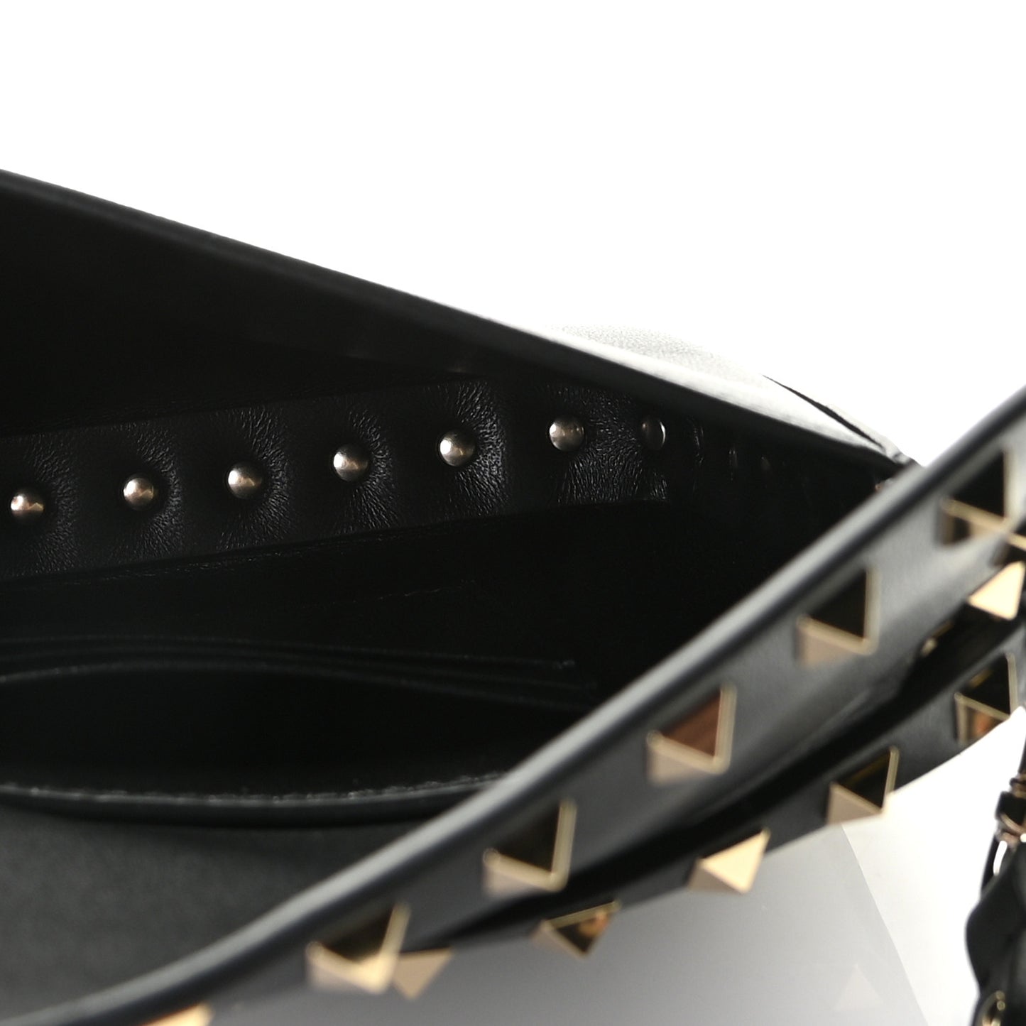 Vitello Rockstud Crossbody Pouch Black