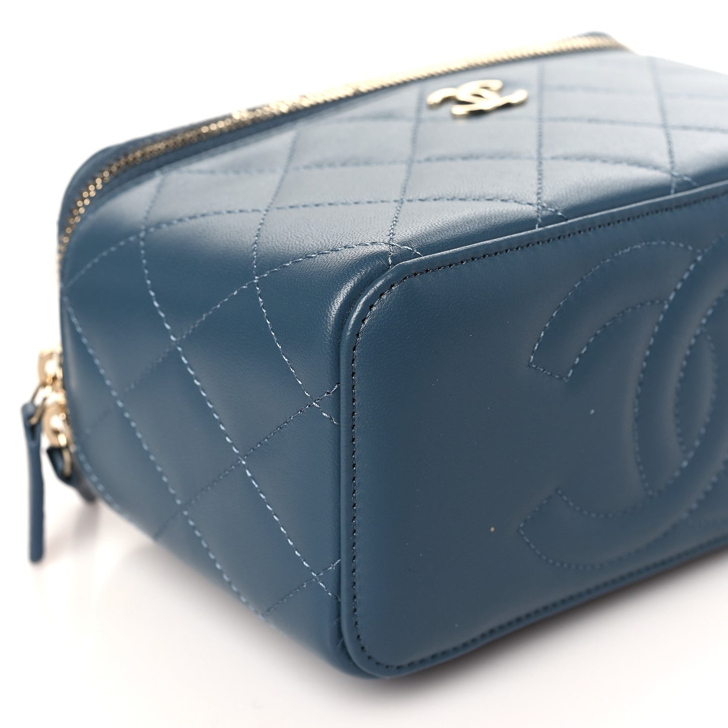 Lambskin Quilted Small Top Handle Vanity Case With Chain Blue