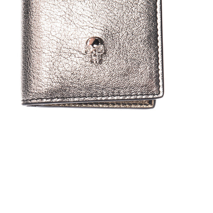Alexander McQueen Metallic Calfskin Skull Bi Fold Card Holder Silver 8 of 9