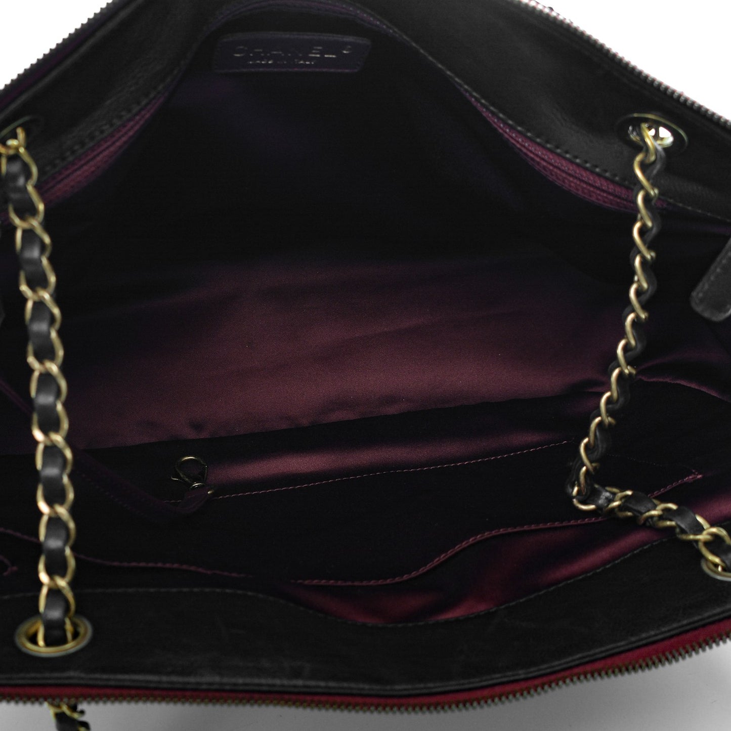 Calfskin Quilted Maxi Blizzard Zip Top Flap Black