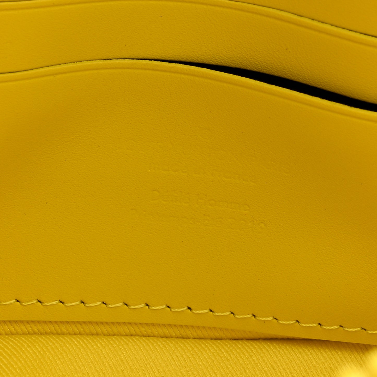 Taurillon Monogram Pochette Volga Yellow