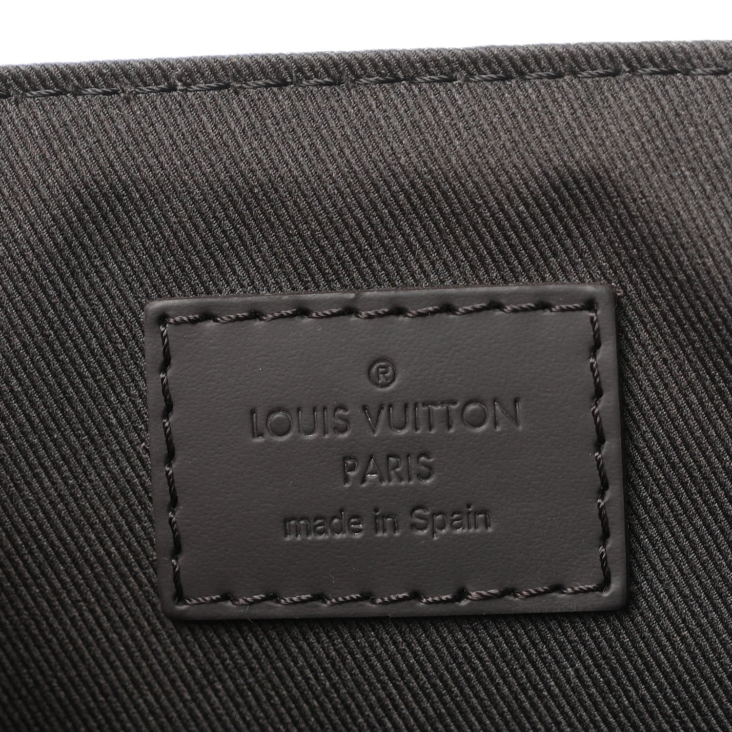 Louis Vuitton Damier Ebene District PM 6 of 10