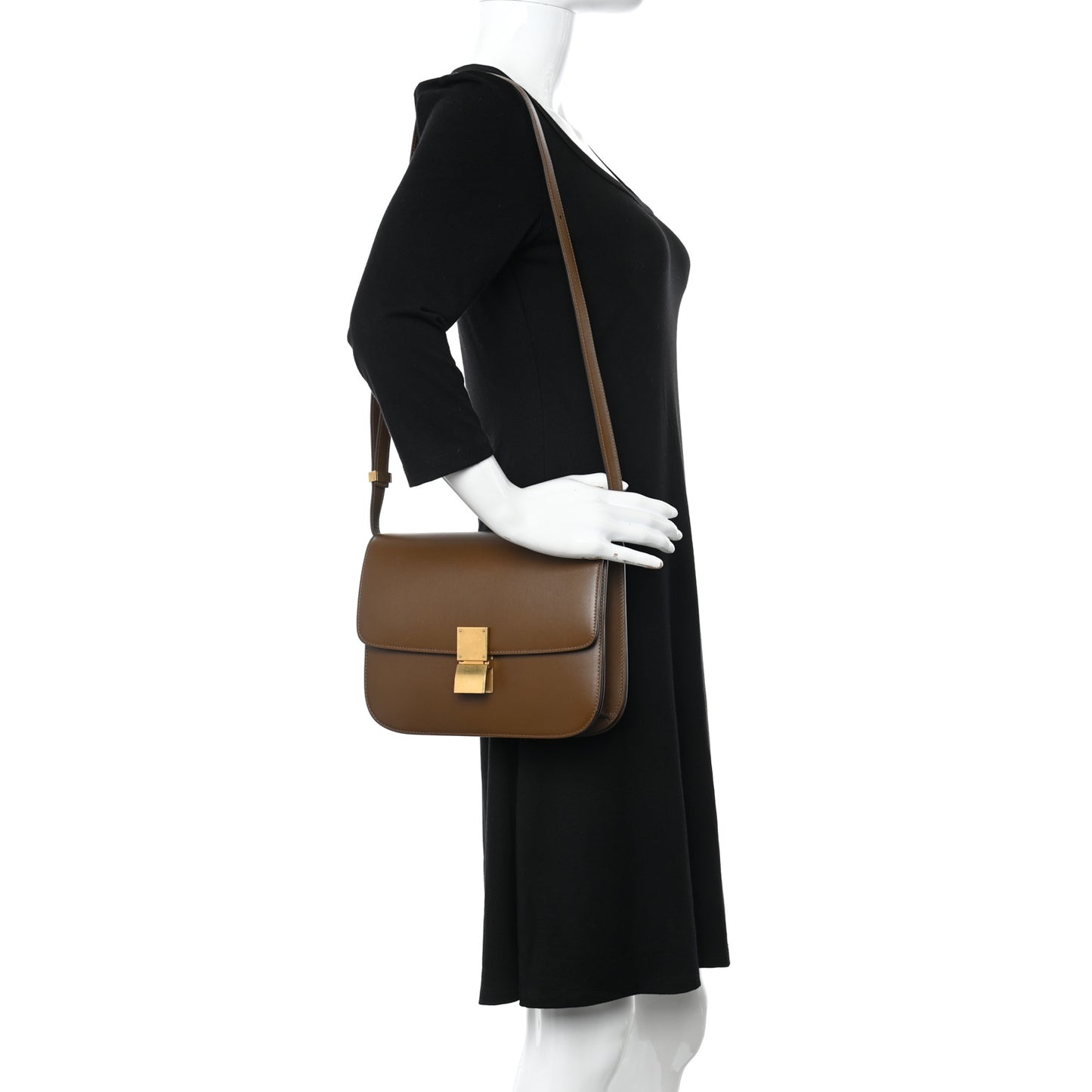 Box Calfskin Medium Classic Box Flap Bag Camel