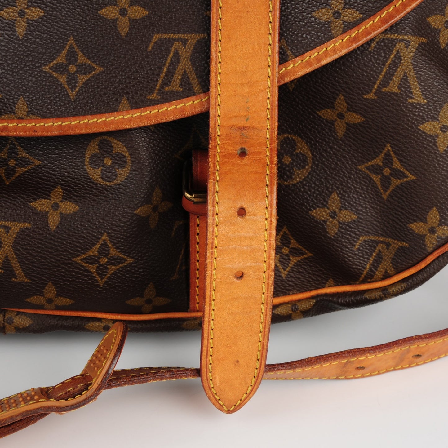 Monogram Saumur 43