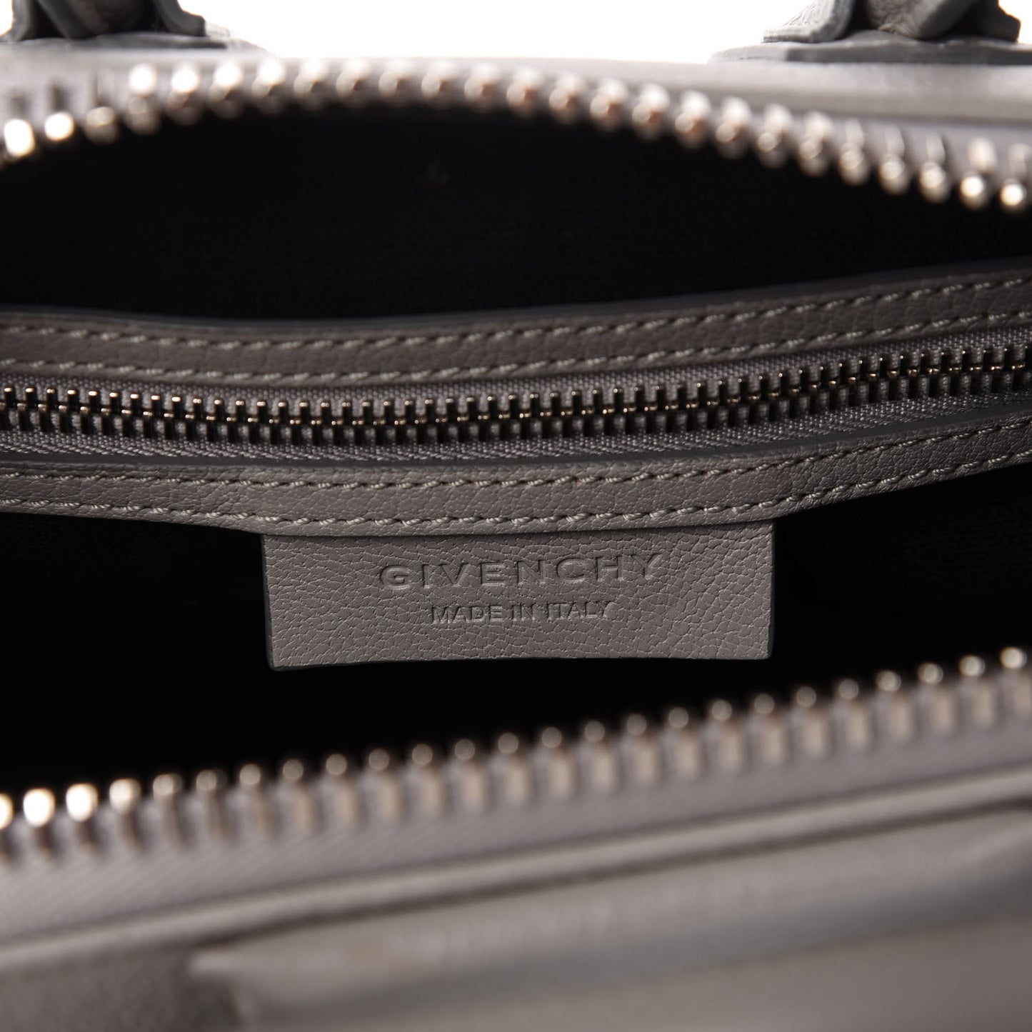 Sugar Goatskin Mini Antigona Pearl Grey