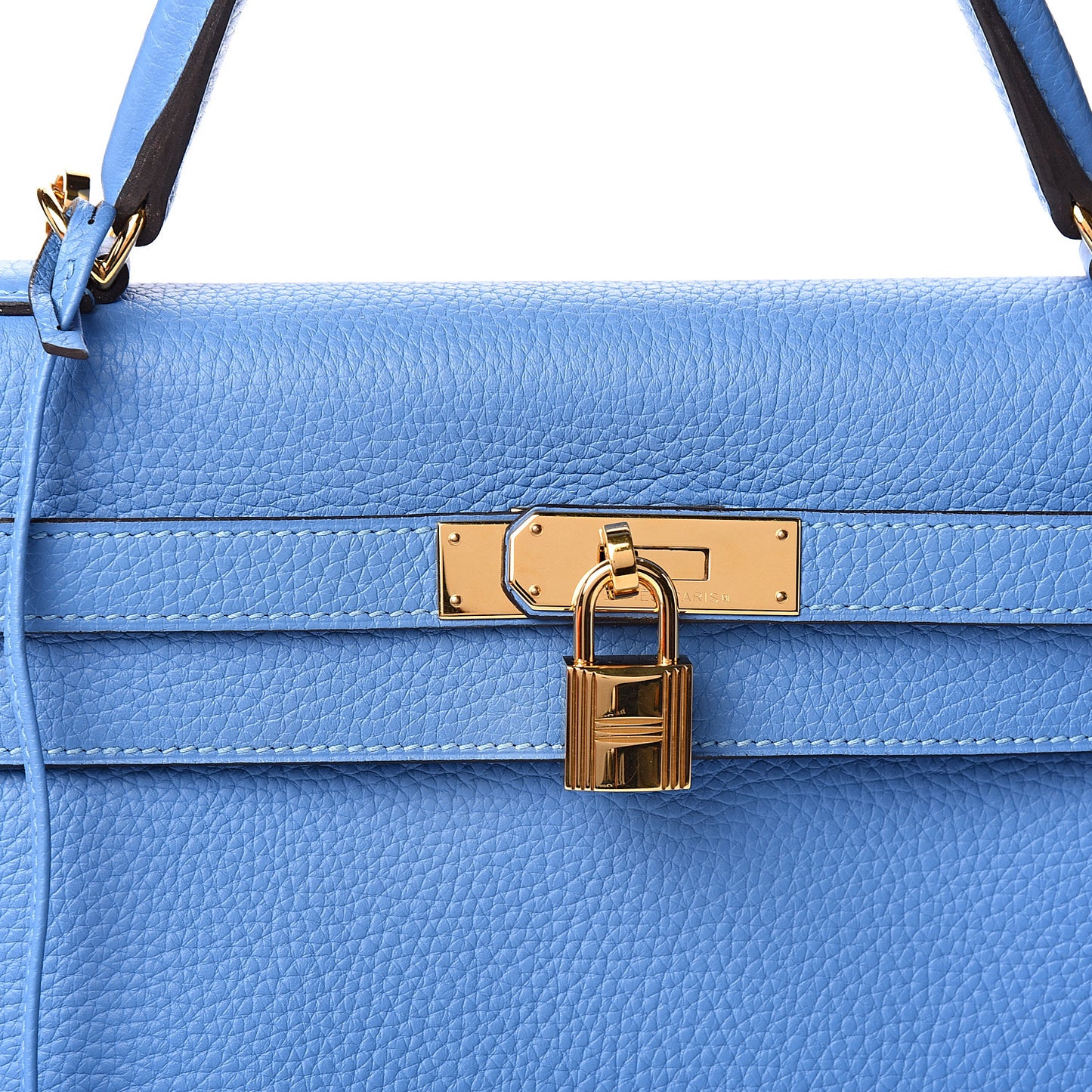Taurillon Clemence Kelly Retourne 32 Bleu Paradise