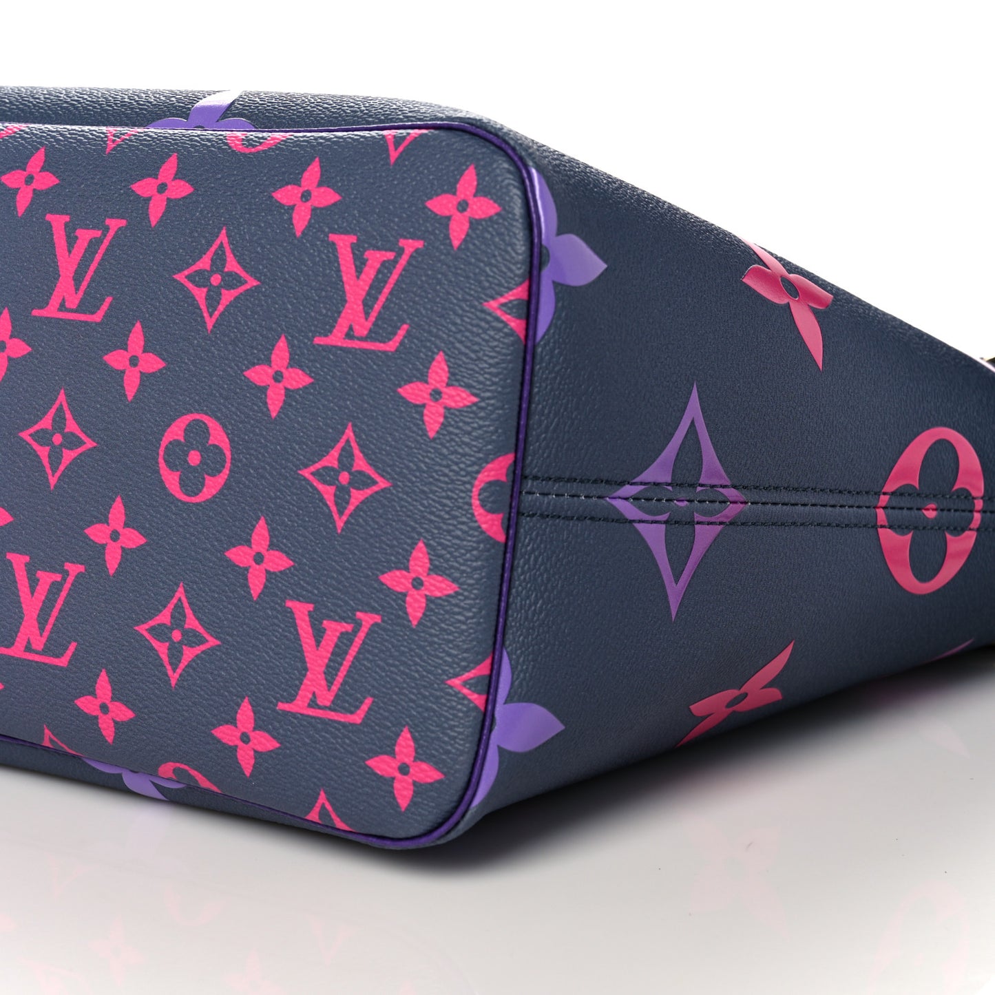 Monogram Giant Spring In The City Neverfull MM Midnight Fuchsia