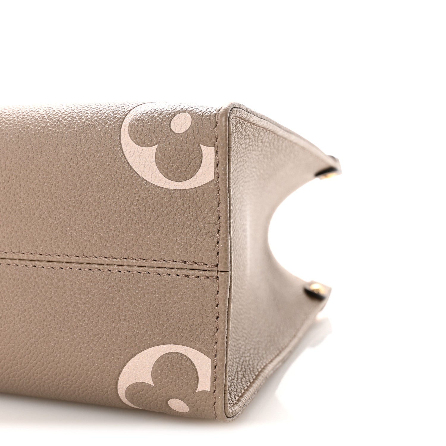 Louis Vuitton Empreinte Monogram Giant Onthego PM Tourterelle Creme 9 of 9