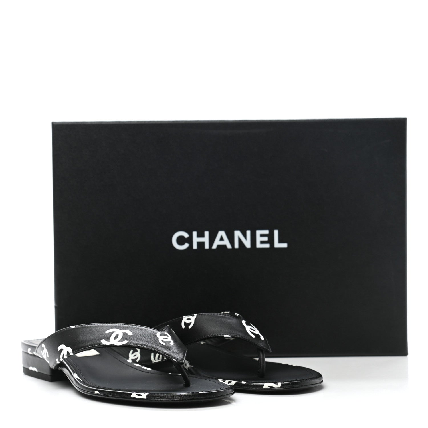 Chanel Lambskin Printed CC Thong Sandals 37 Black White 10 of 10