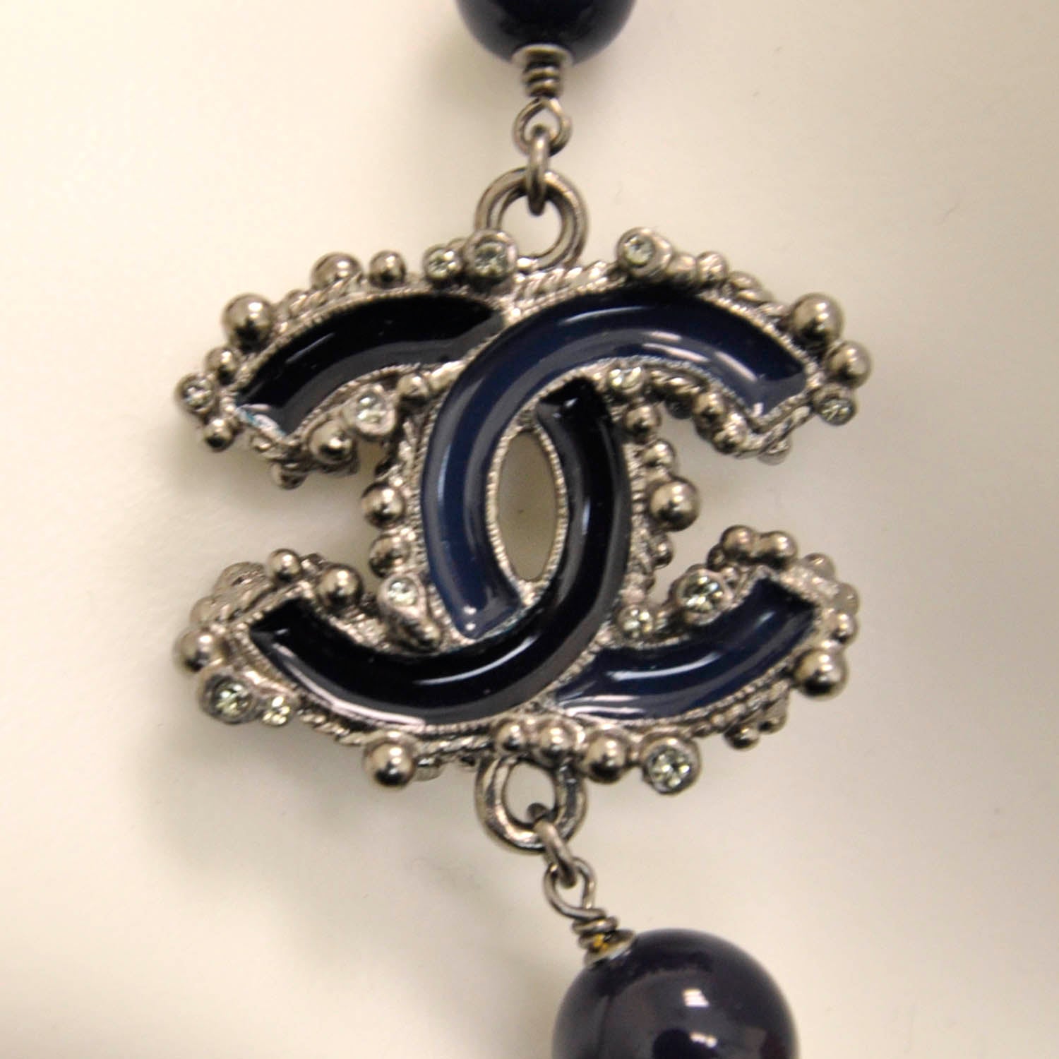 Chanel Pearl Beaded CC Necklace 3 of 6
