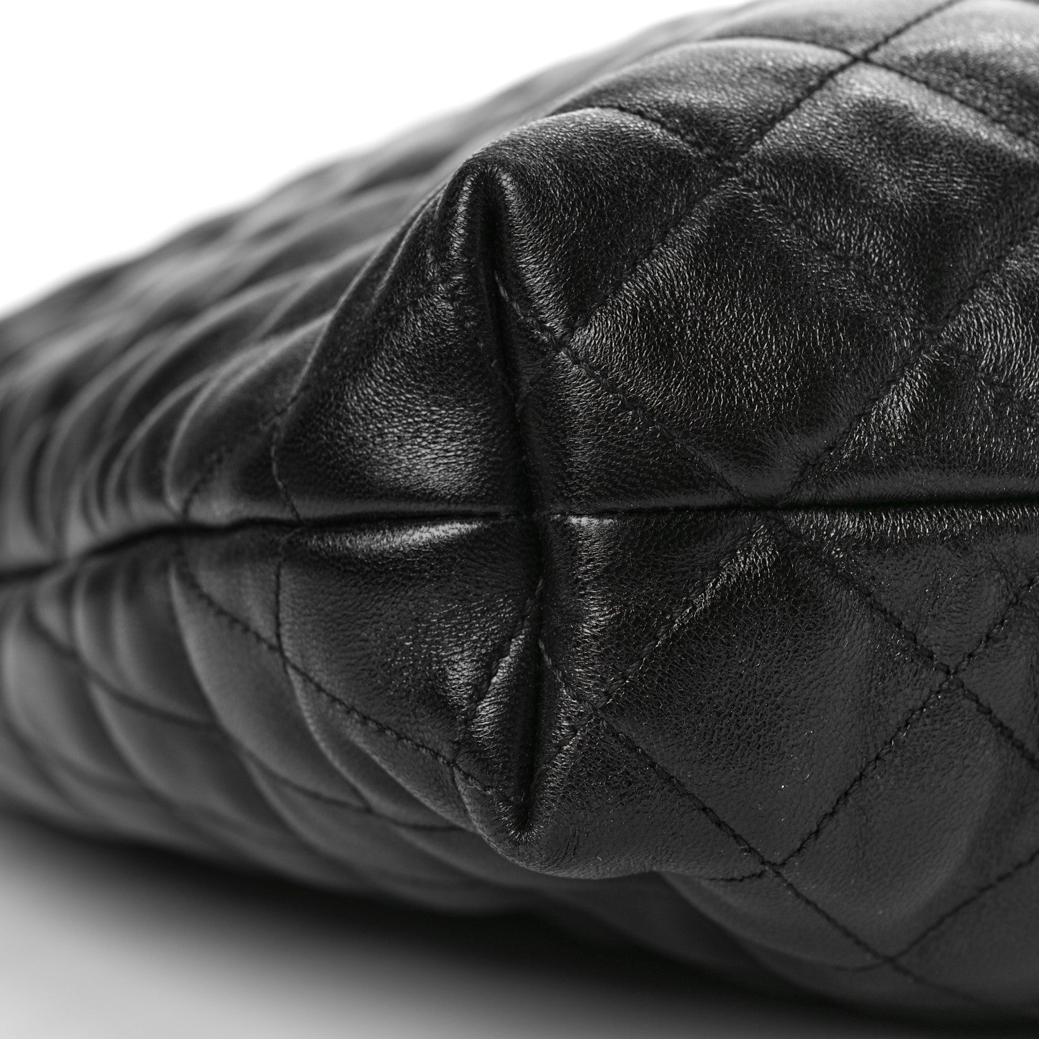 Saint Laurent Lambskin Quilted Maxi Icare Shopping Tote Black 7 of 8