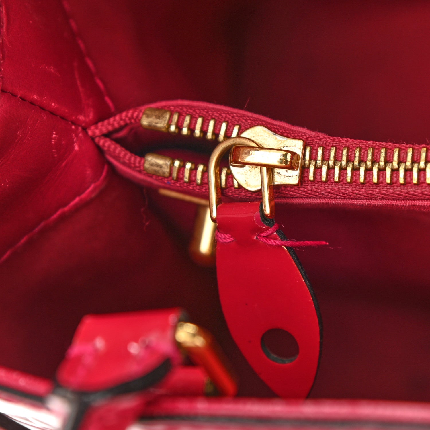 Louis Vuitton Vernis Montaigne BB Magenta 8 of 15