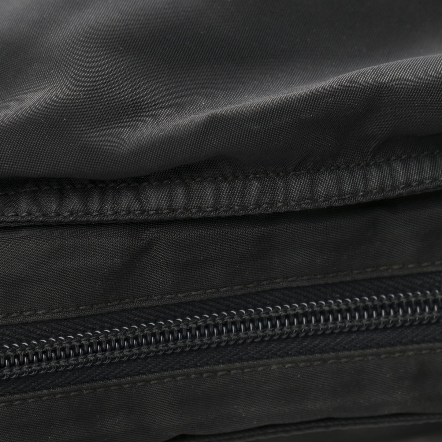 Nylon Flat Messenger Bag Black