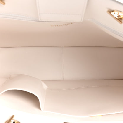 Chanel Caviar Quilted Large Classic Shopping Tote White 5 of 9