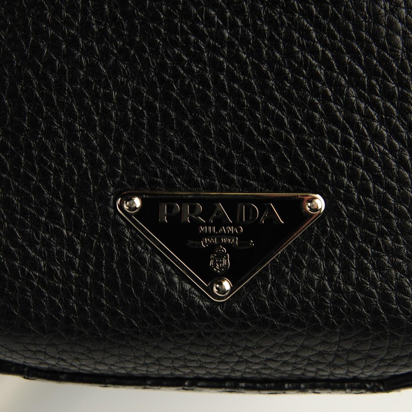 Vitello Daino Shoulder Bag Nero Black