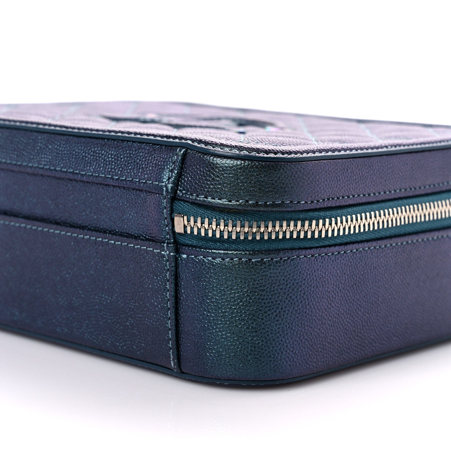 Iridescent Caviar Quilted Medium CC Filigree Vanity Case Dark Turquoise