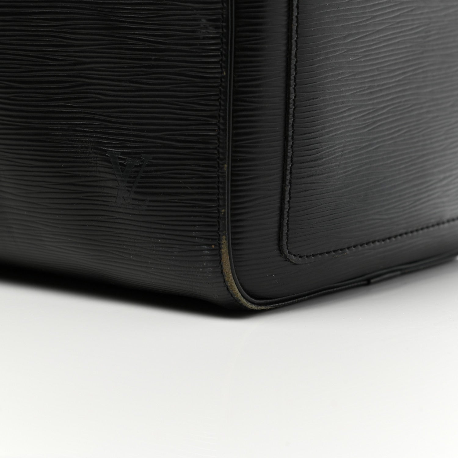 Louis Vuitton Epi Keepall 45 Black 12 of 20