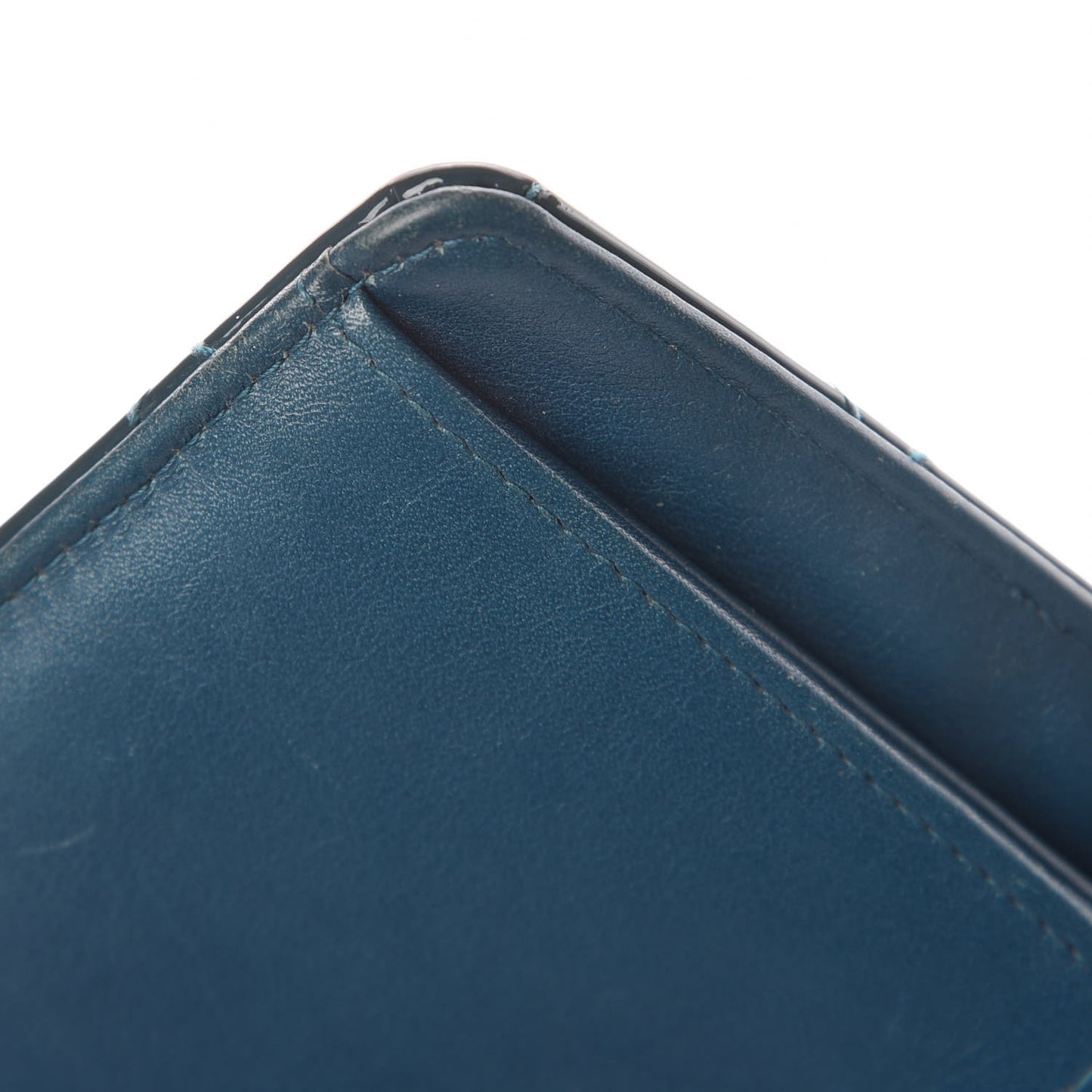 Patent Quilted Brilliant Yen Wallet Dark Blue