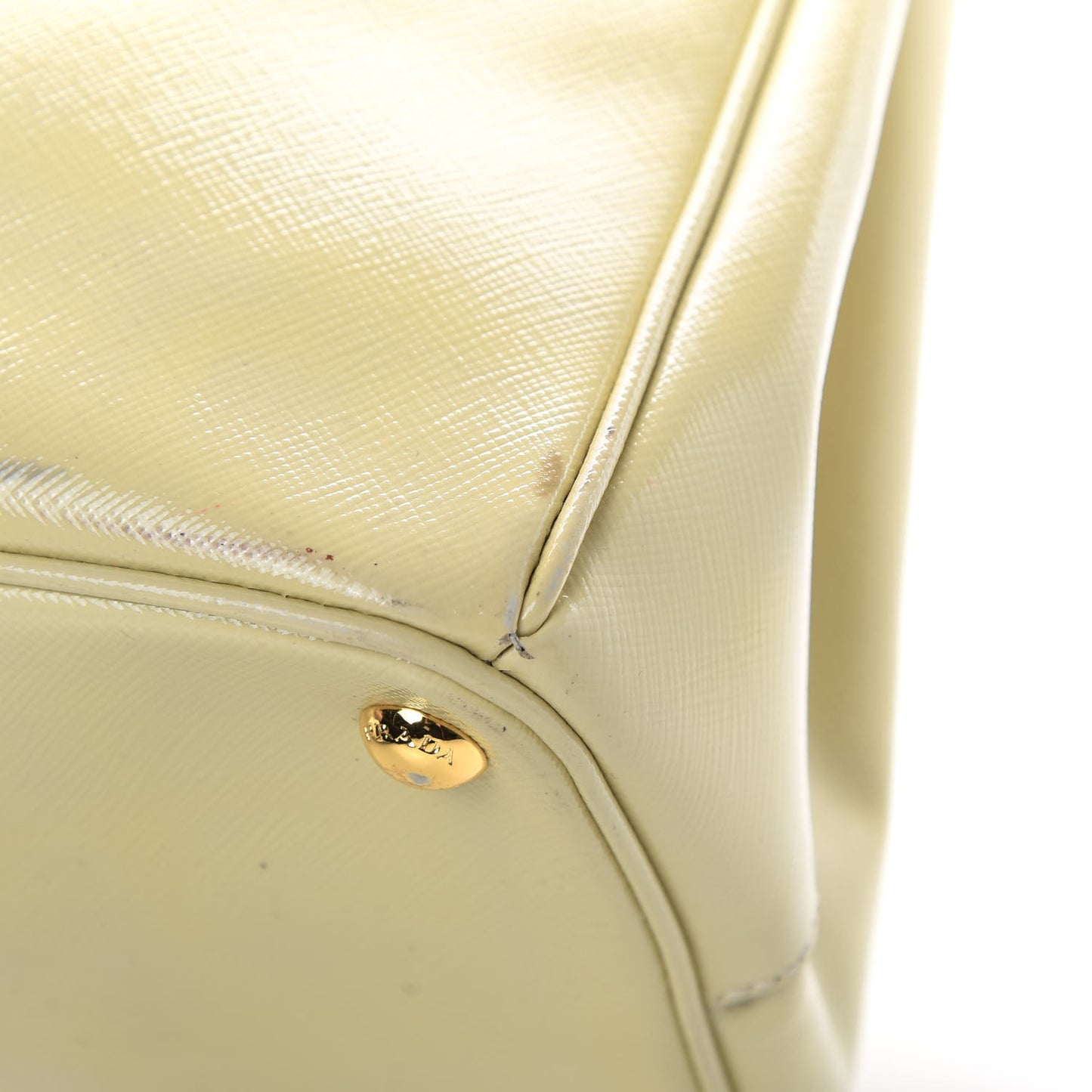 Saffiano Vernice Medium Galleria Double Zip Tote