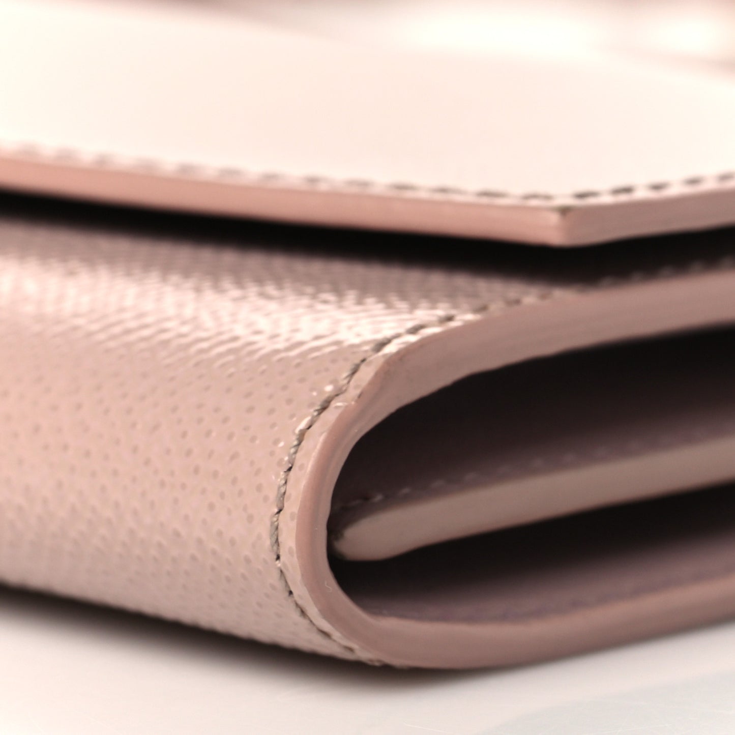 Grainy Calfskin Henley Wallet On Chain Beige