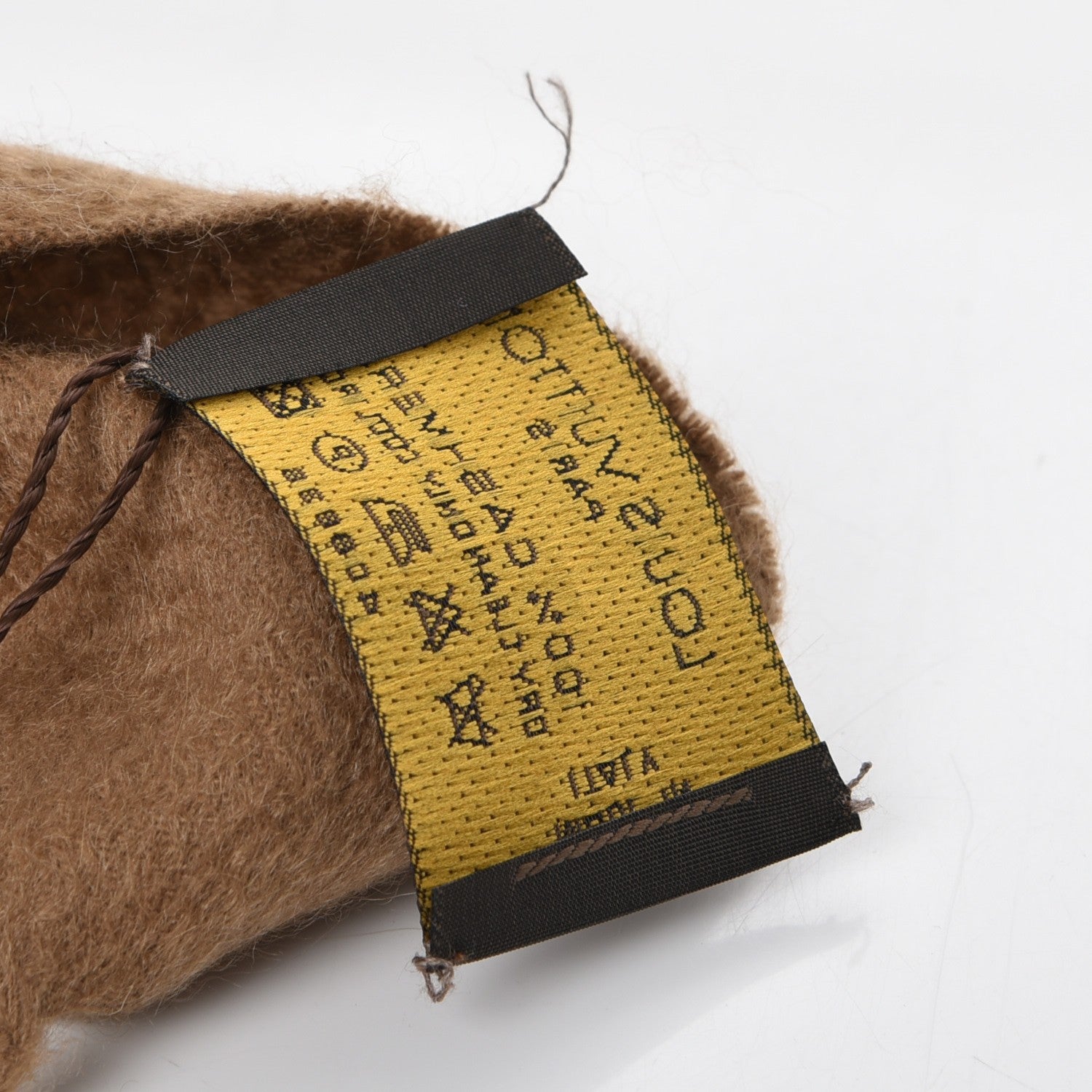 Louis Vuitton Cashmere Jhelam Stole Caramel 7 of 8