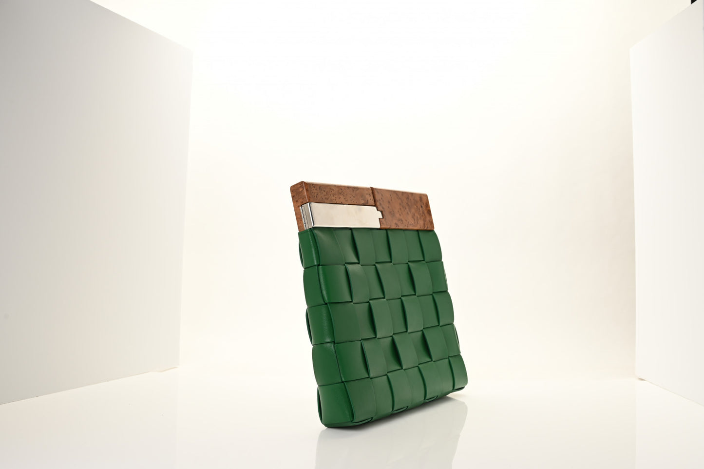 Nappa Intrecciato The Snap Clutch Racing Green