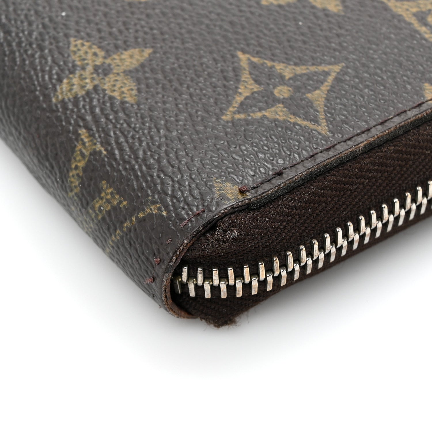 Louis Vuitton Monogram Zippy Wallet 11 of 14