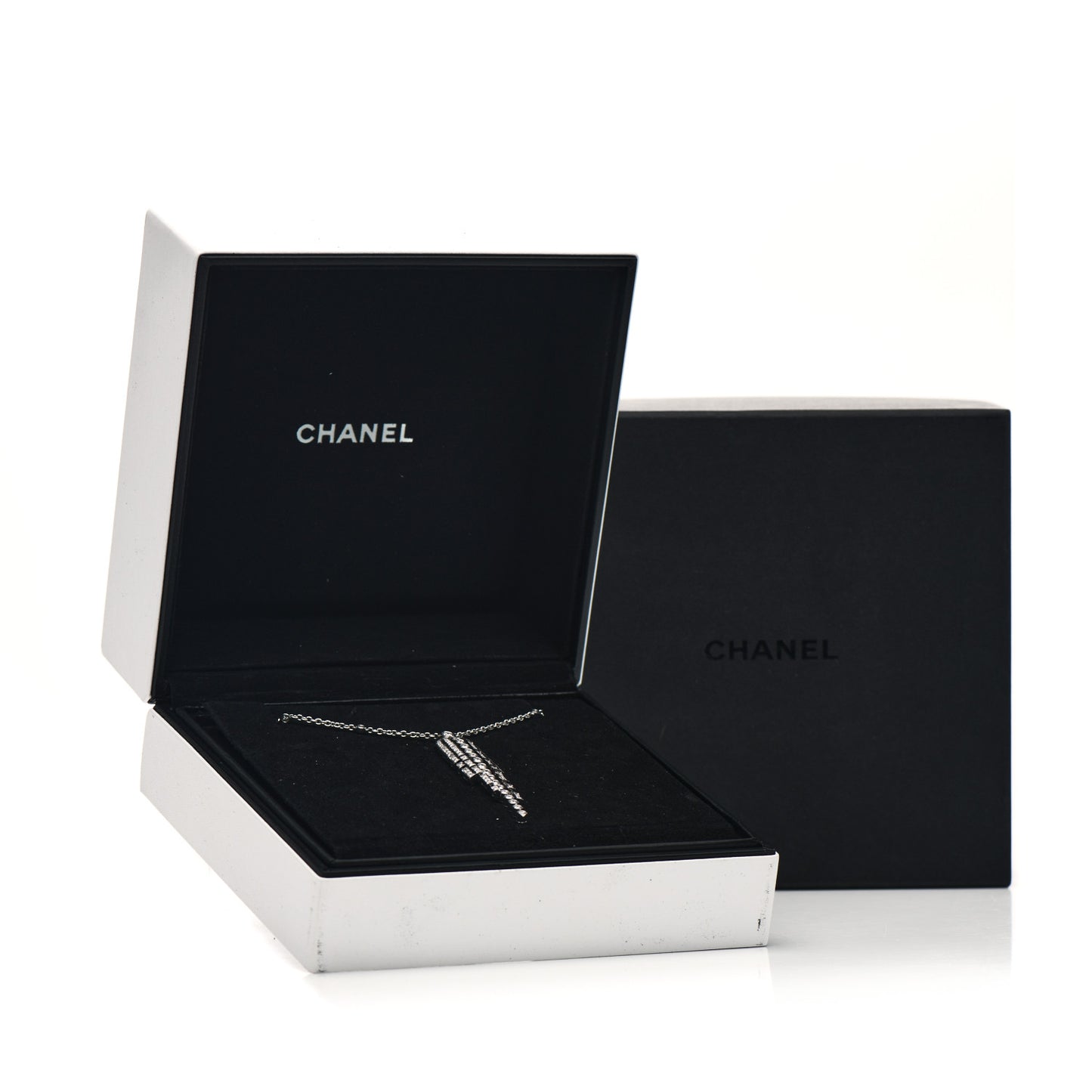 18K White Gold Diamond Fontaine Drop Necklace