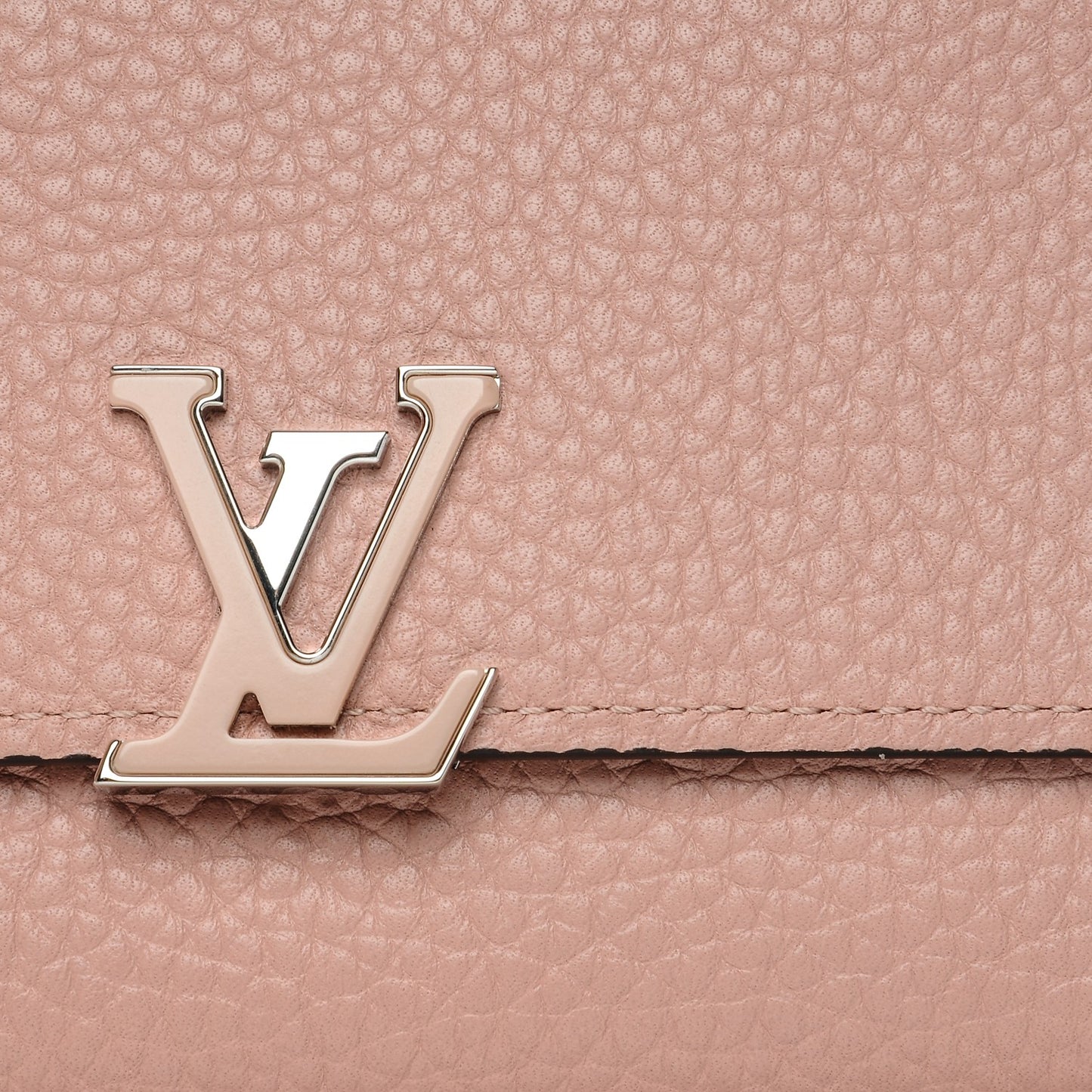 Taurillon Capucines Compact Wallet Magnolia