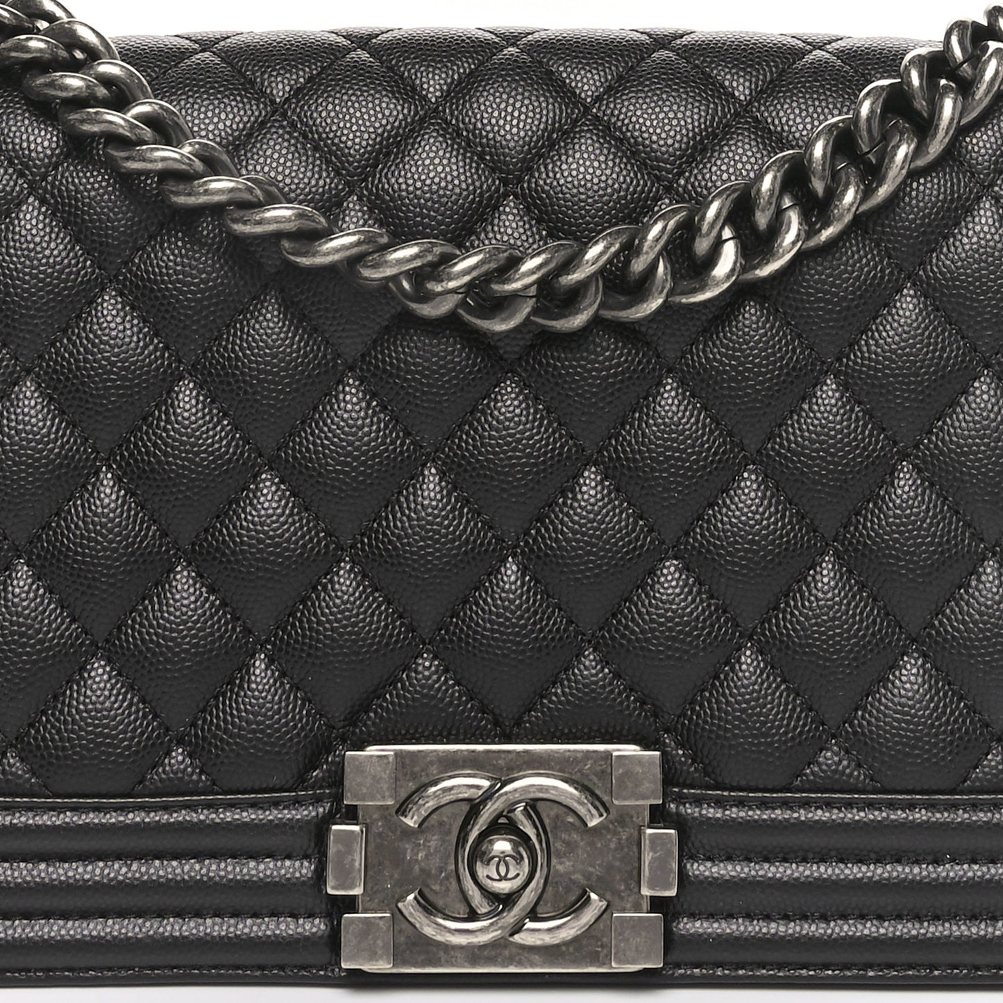 Caviar Quilted Medium Boy Flap Black