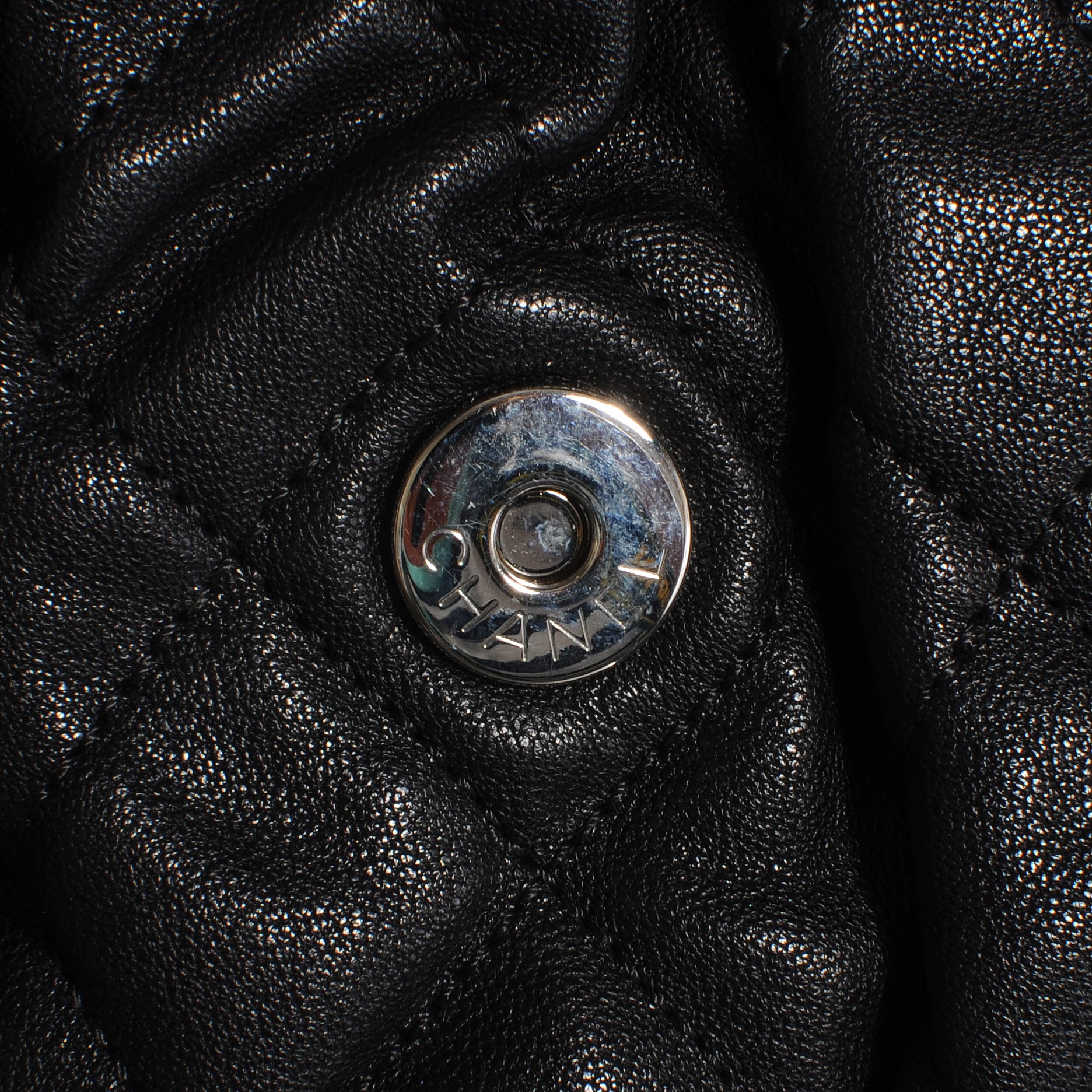 Chanel Lambskin Chain Around Medium Messenger Bag Black 8 of 9