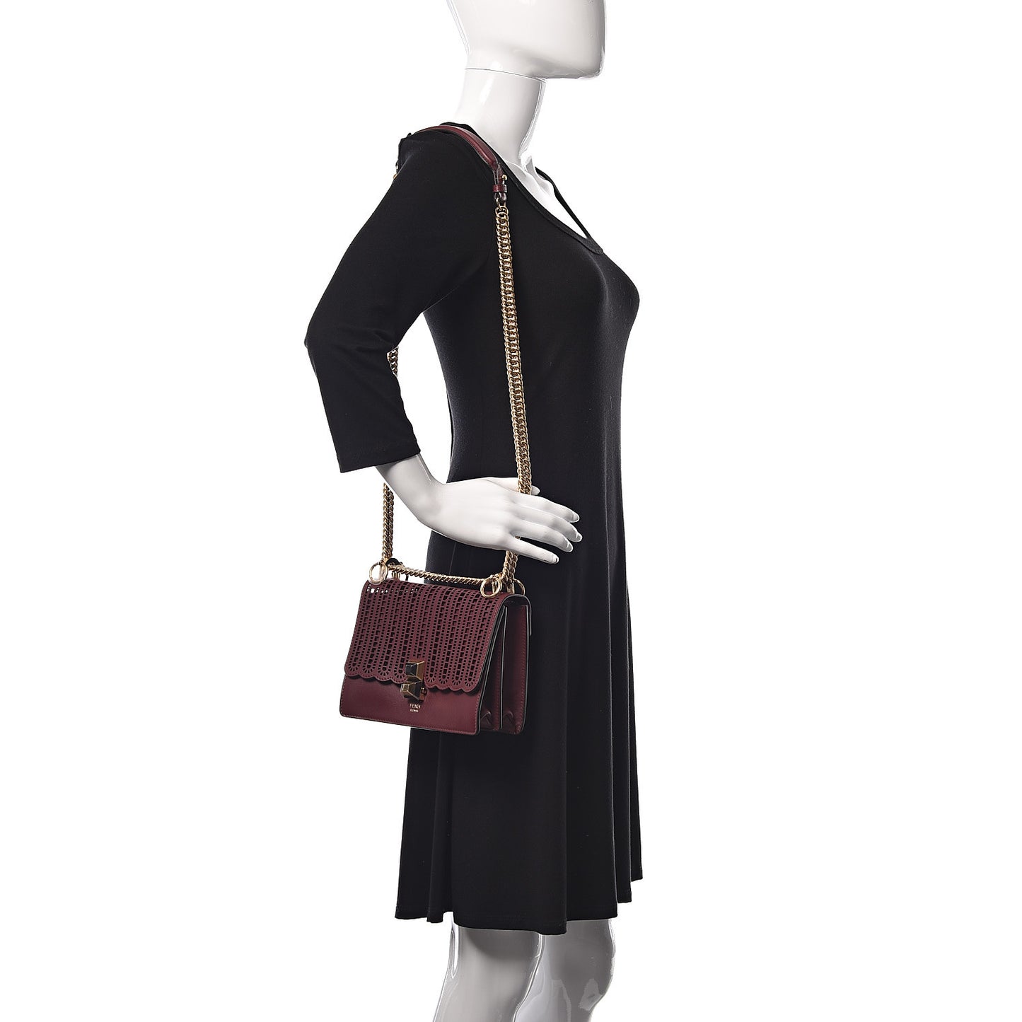 Vitello Grace Openwork Small Kan I Shoulder Bag Barolo