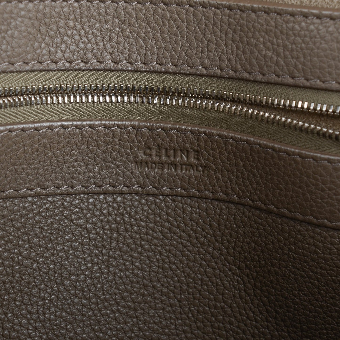 Soft Grained Calfskin Medium Phantom Luggage Cabas Taupe