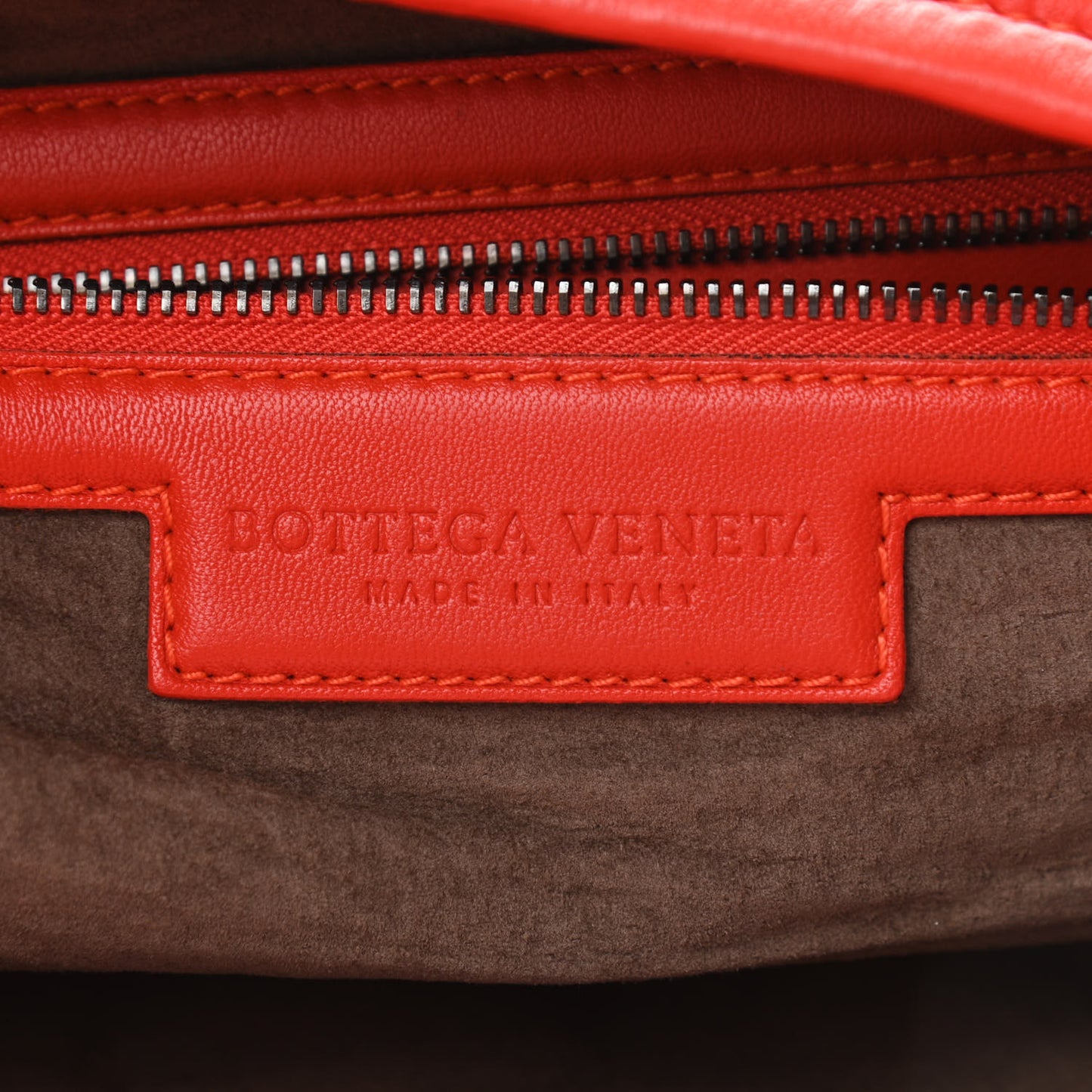 Nappa Intrecciato Large Belly Veneta Hobo Corniola