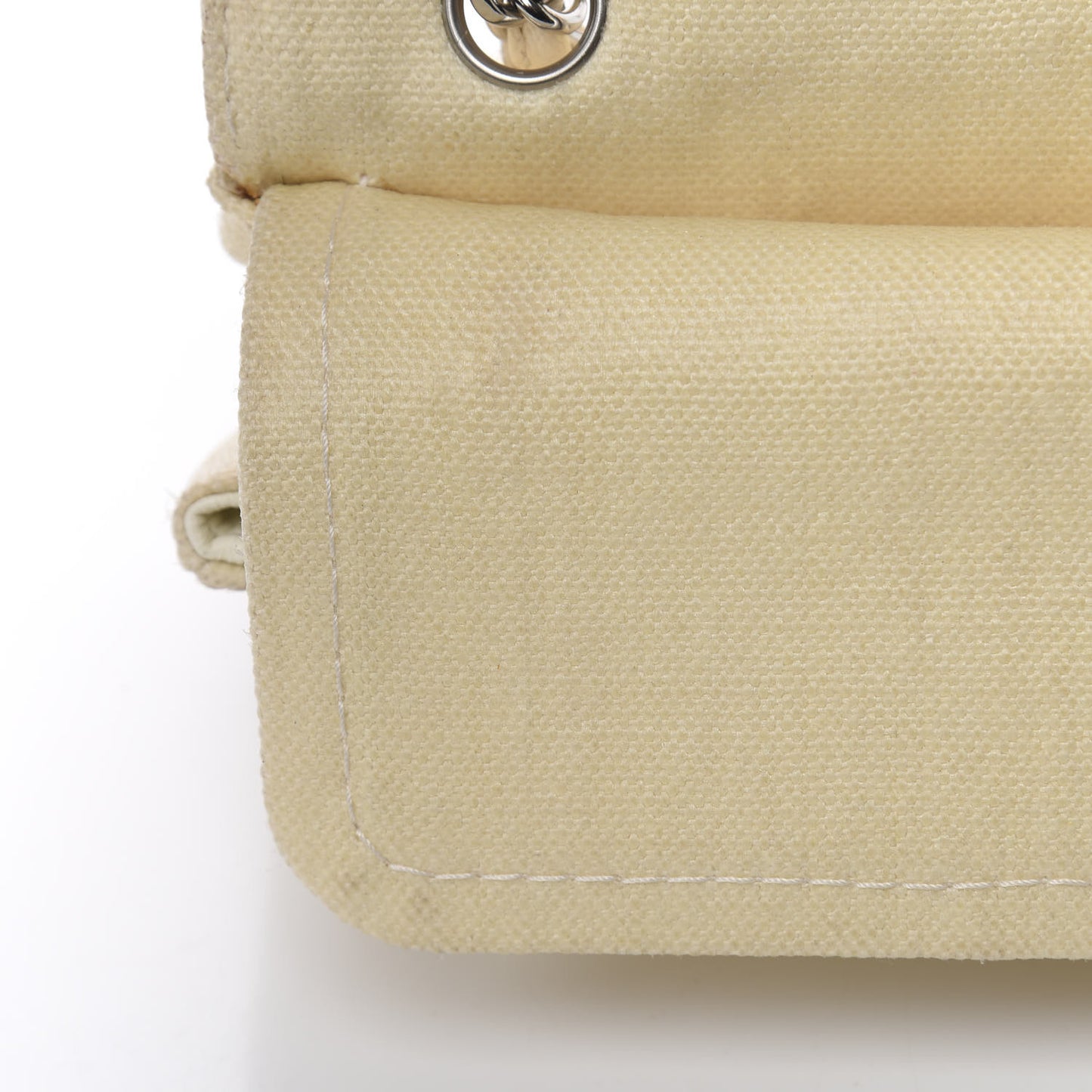 Canvas Quilted Medium Flap Beige