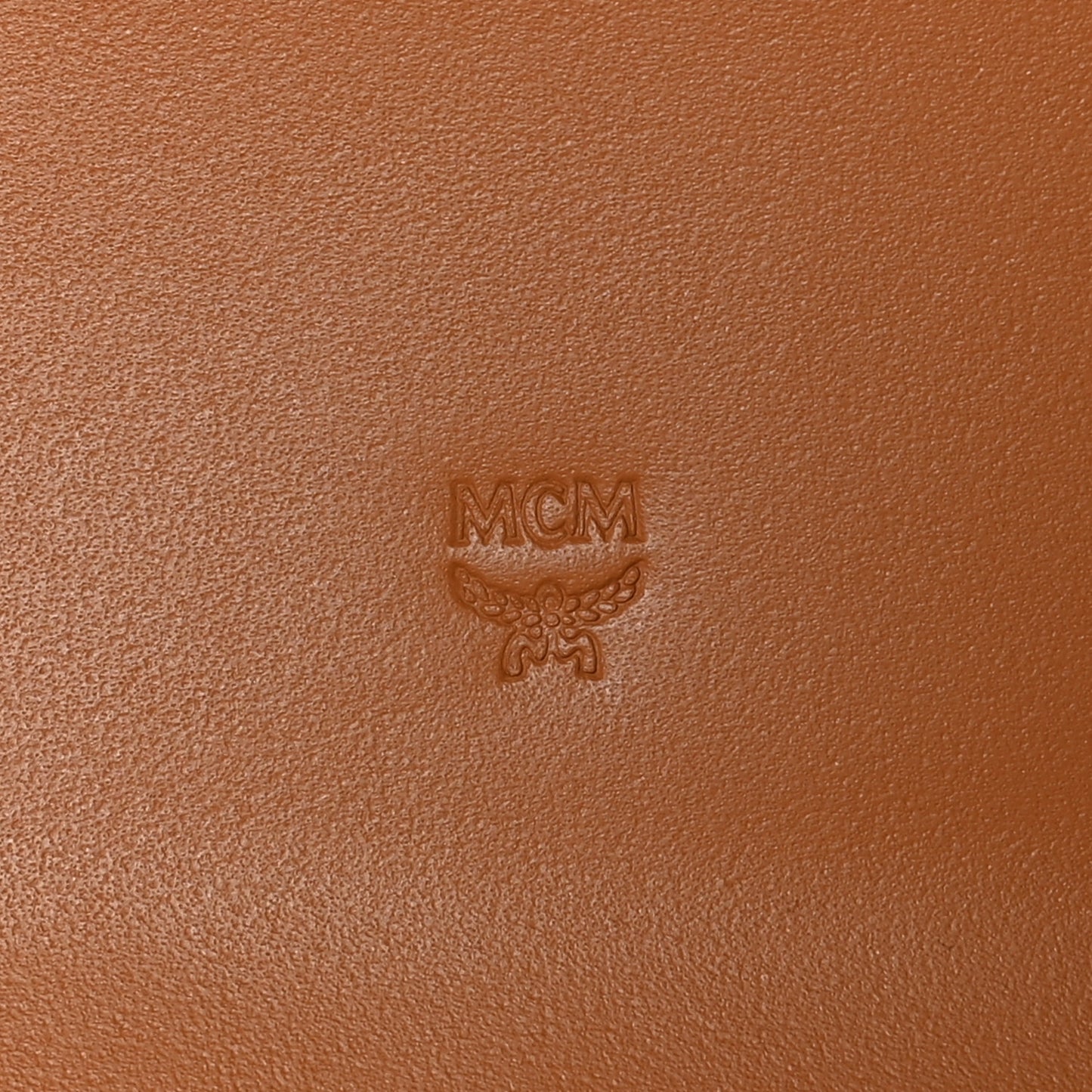 Visetos Large Patricia Chain Wallet Cognac
