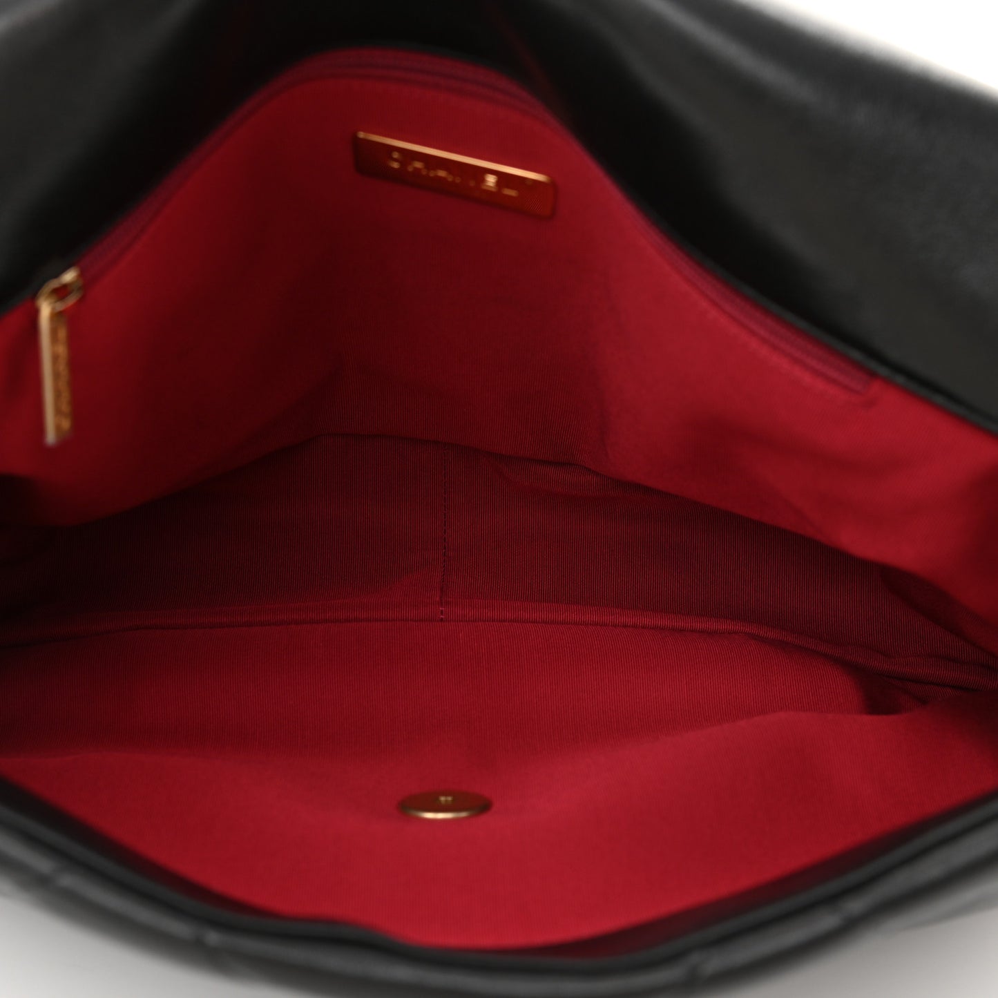 Lambskin Quilted Maxi Chanel 19 Flap Black