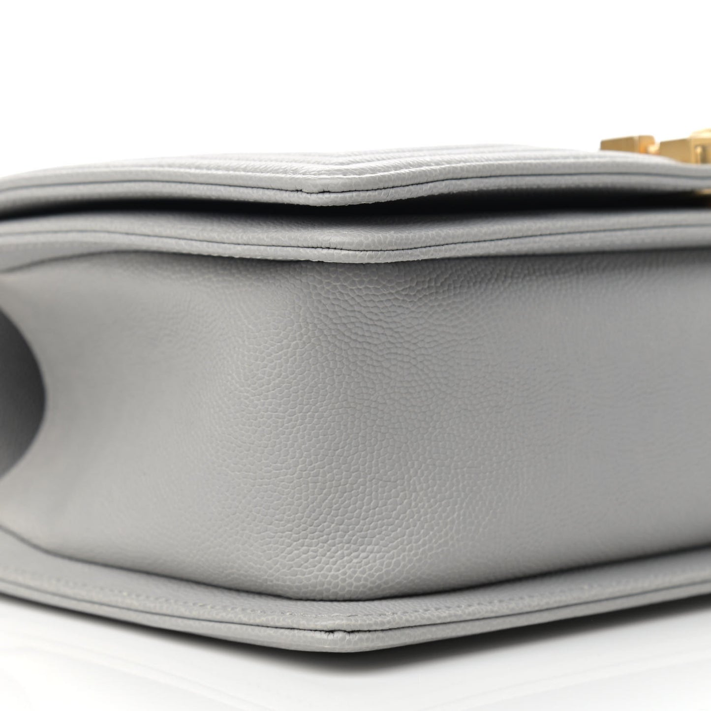 Caviar Quilted Medium Boy Flap Light Grey