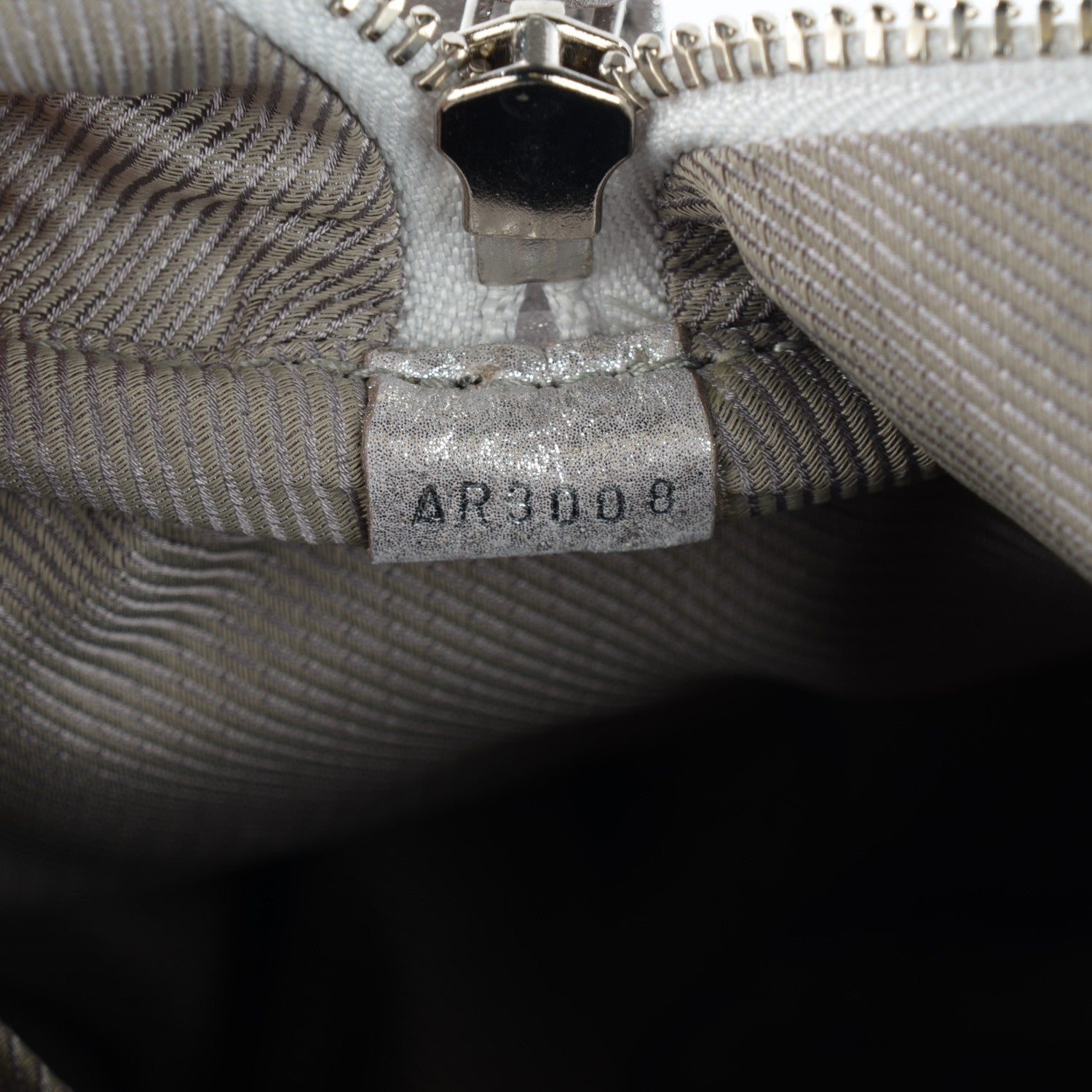 Louis Vuitton Monogram Shimmer Comete Silver 7 of 7