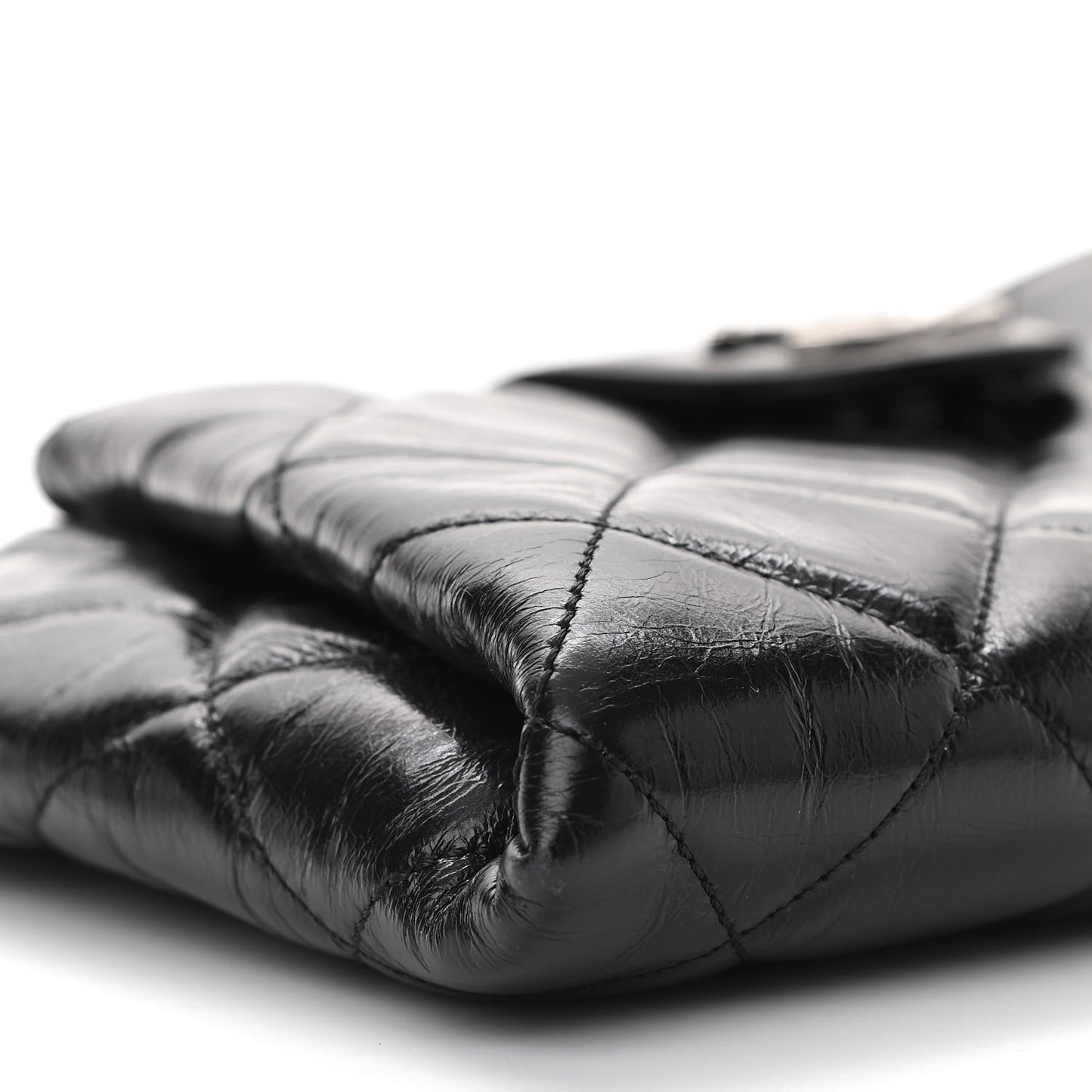Glazed Calfskin Quilted Coco Pleats Chain Clutch Black