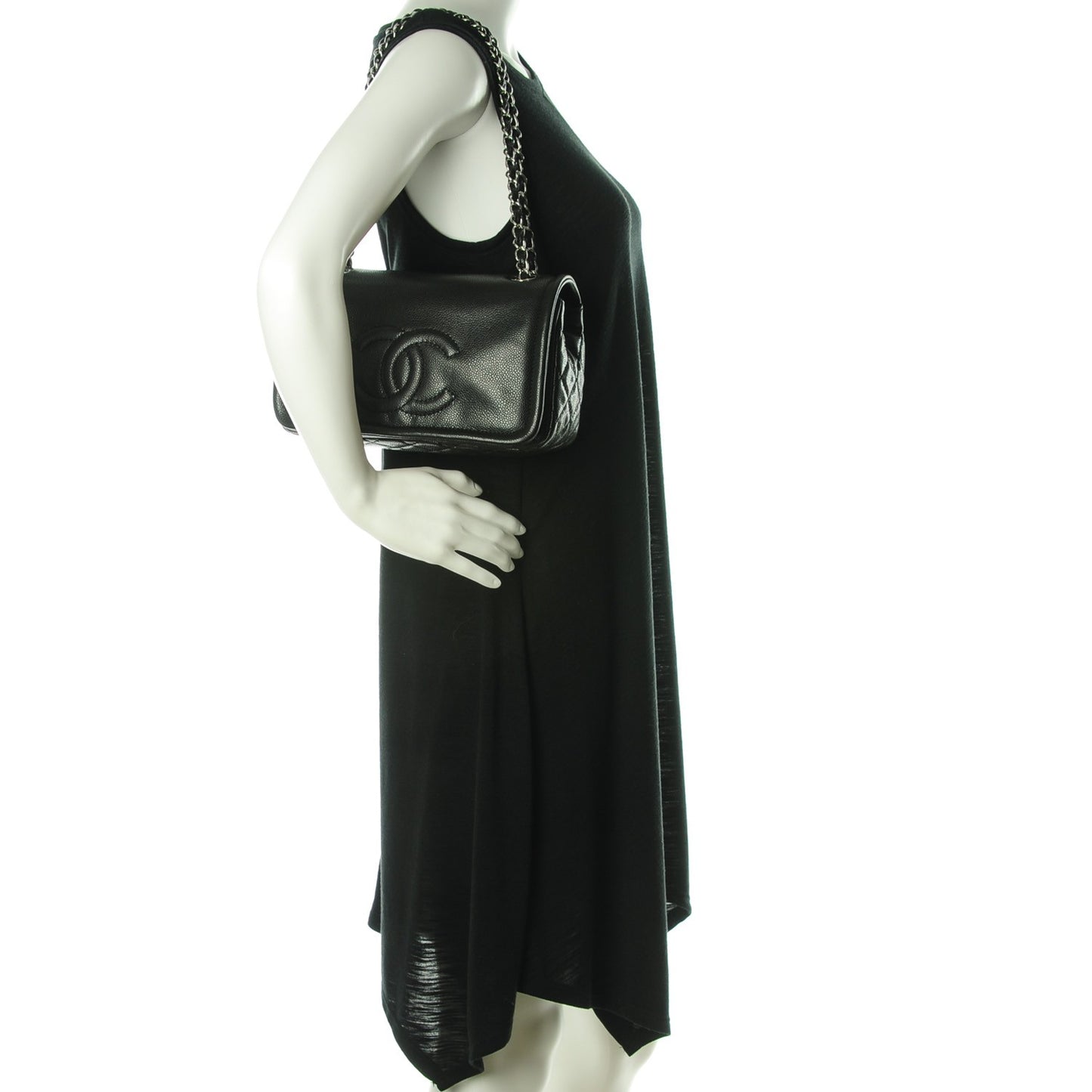 Caviar Medium Timeless CC Flap Black