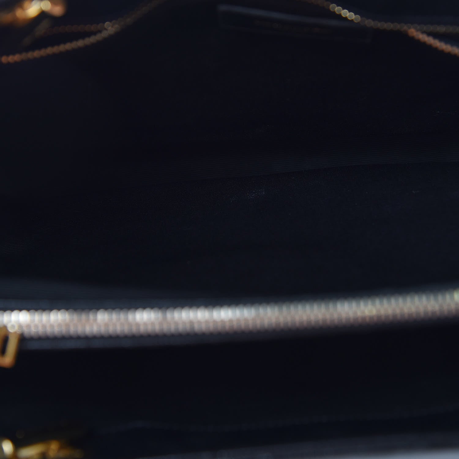 Saint Laurent Grain De Poudre Matelasse Chevron Monogram Shopping Bag Black 6 of 16