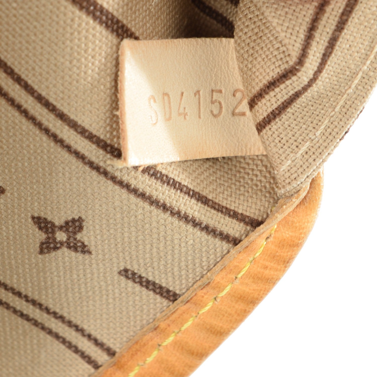 Louis Vuitton Monogram Neverfull MM 8 of 10